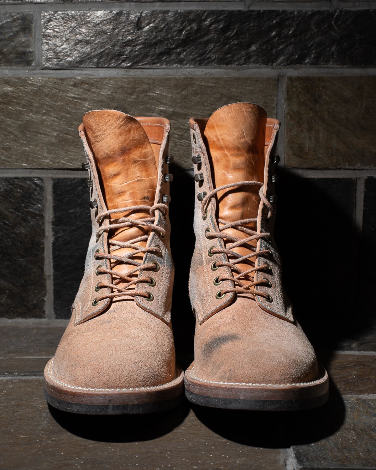 Photo by heritage_by_niels on January 3, 2026 of the Onderhoud SVC02 Packer Boot in Maryam Natural Horsebutt Roughout.