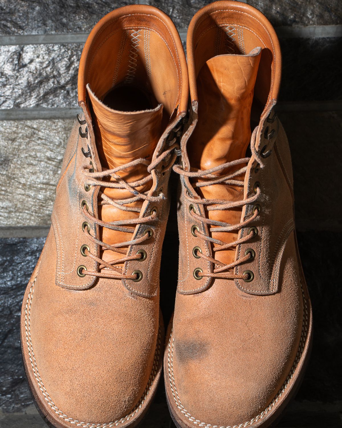 Photo by heritage_by_niels on February 2, 2026 of the Onderhoud SVC02 Packer Boot in Maryam Natural Horsebutt Roughout.