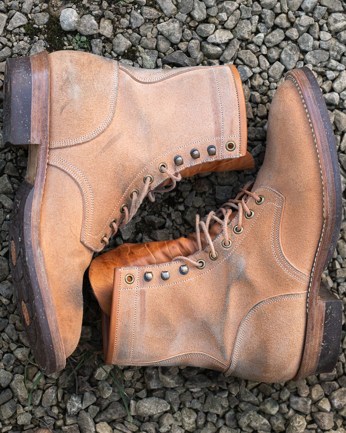 Photo by heritage_by_niels on March 2, 2026 of the Onderhoud SVC02 Packer Boot in Maryam Natural Horsebutt Roughout.
