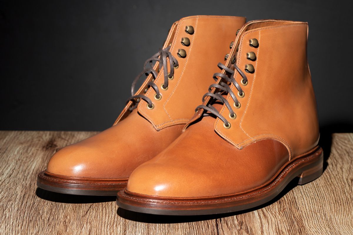 Photo by heritage_by_niels on September 29, 2022 of the Grant Stone Edward Boot in Horween Honey Glazed Shell Cordovan.