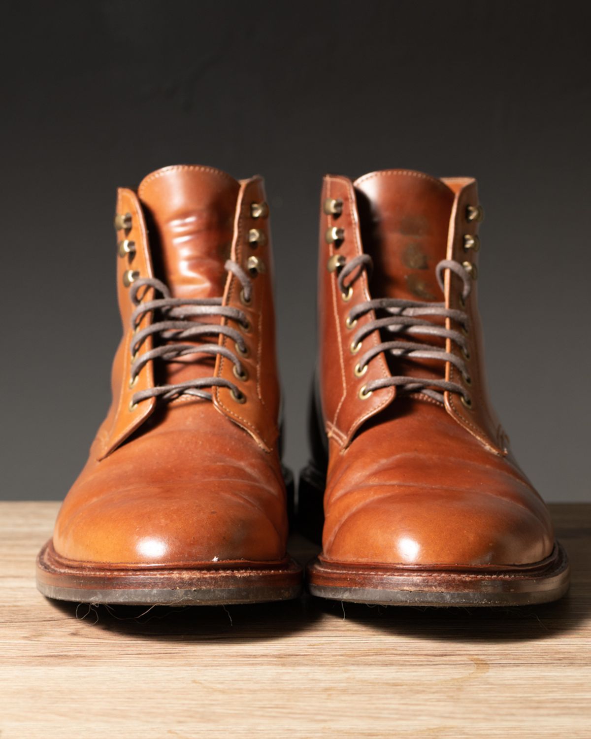Photo by heritage_by_niels on December 1, 2022 of the Grant Stone Edward Boot in Horween Honey Glazed Shell Cordovan.