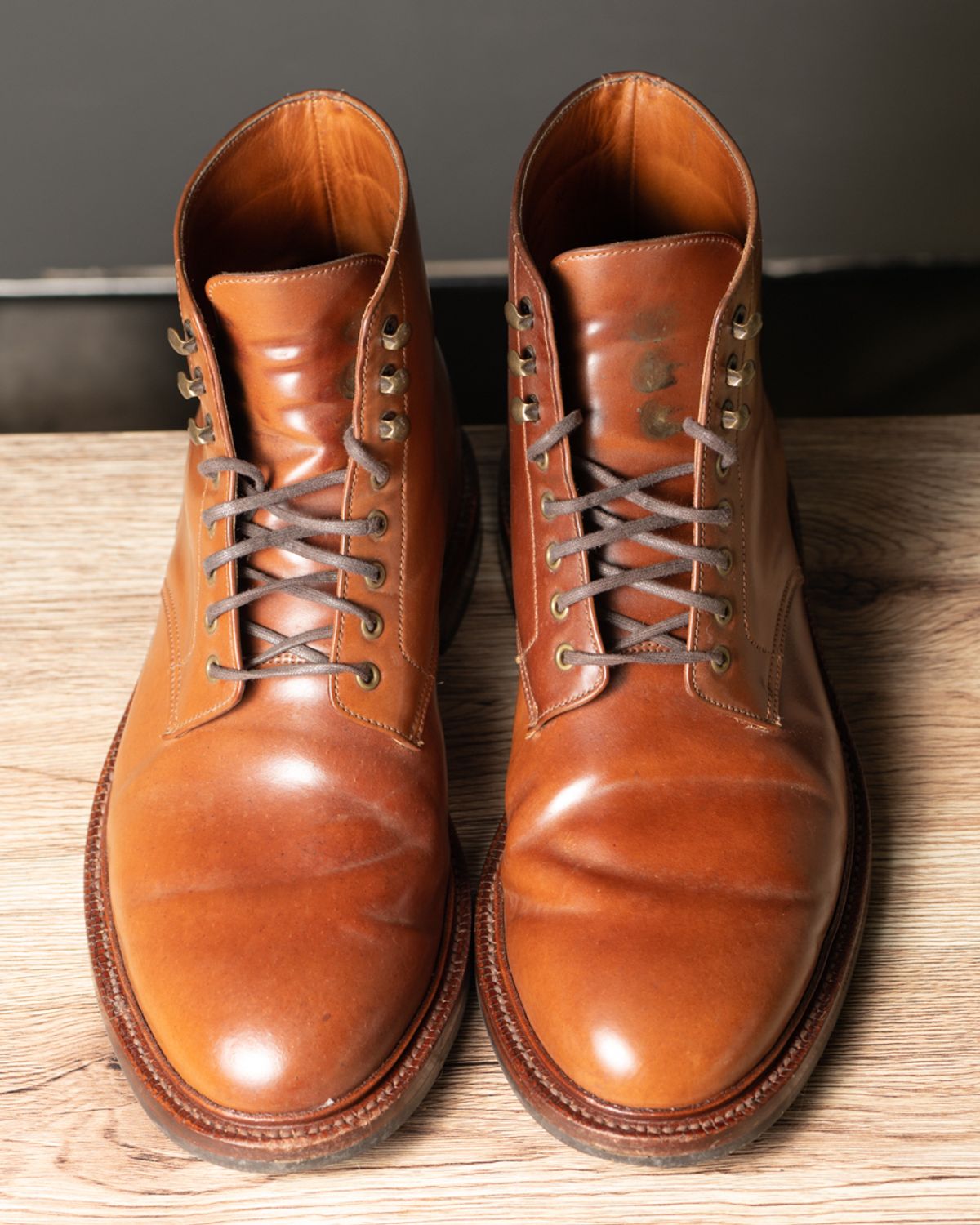 Photo by heritage_by_niels on December 1, 2022 of the Grant Stone Edward Boot in Horween Honey Glazed Shell Cordovan.