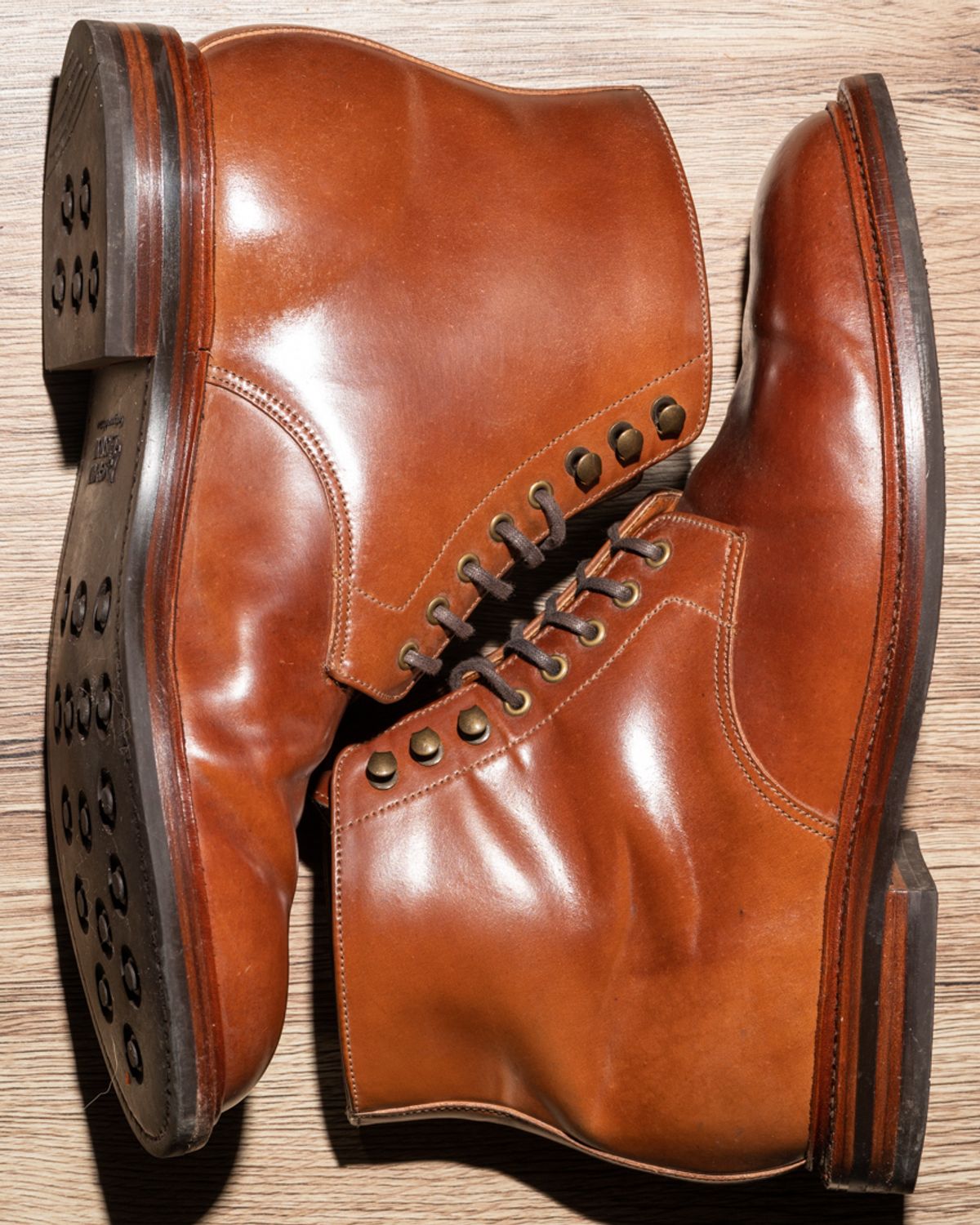 Photo by heritage_by_niels on January 1, 2023 of the Grant Stone Edward Boot in Horween Honey Glazed Shell Cordovan.