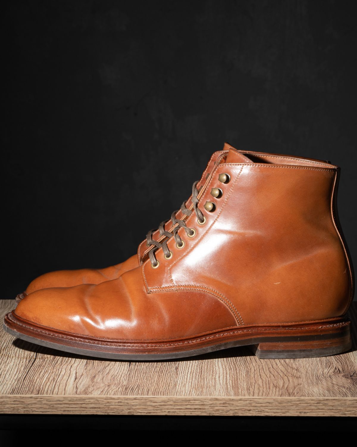 Photo by heritage_by_niels on February 1, 2023 of the Grant Stone Edward Boot in Horween Honey Glazed Shell Cordovan.