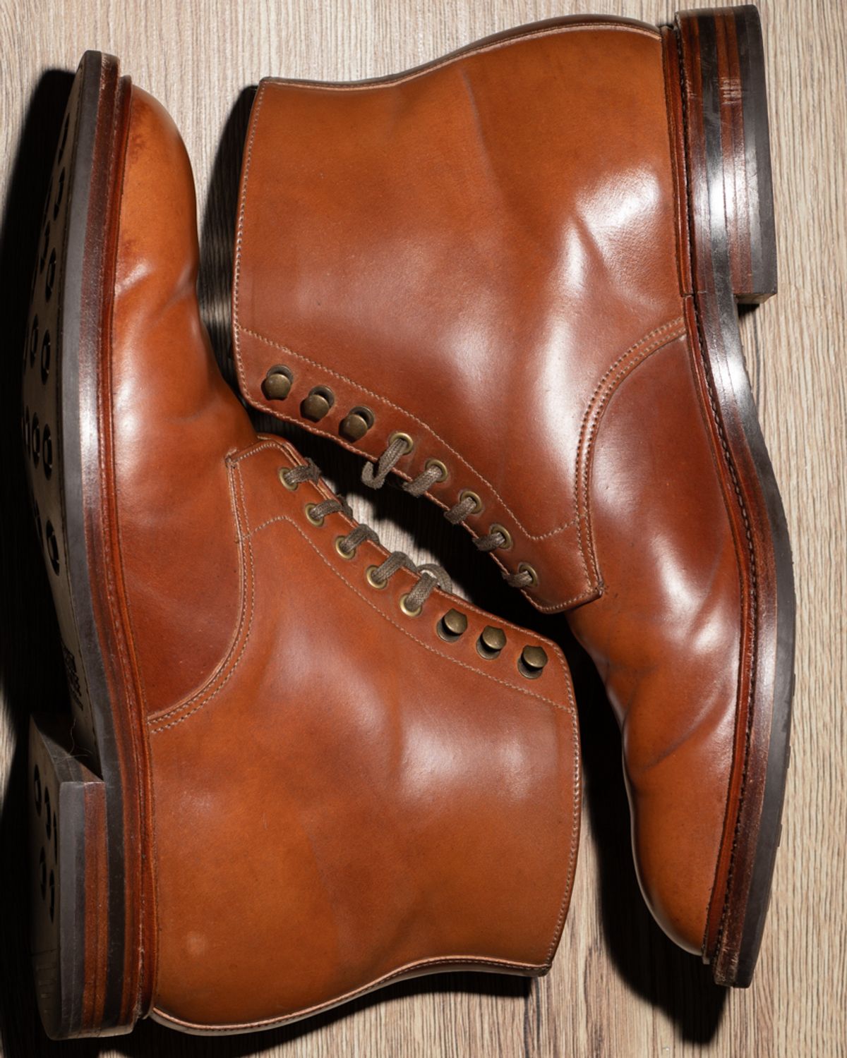 Photo by heritage_by_niels on April 1, 2023 of the Grant Stone Edward Boot in Horween Honey Glazed Shell Cordovan.