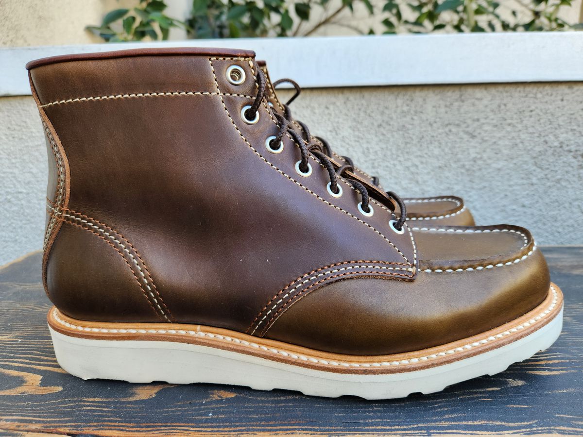 Photo by denimhound on October 4, 2022 of the John Lofgren Moc Toe Boots in Horween Olive Chromexcel.