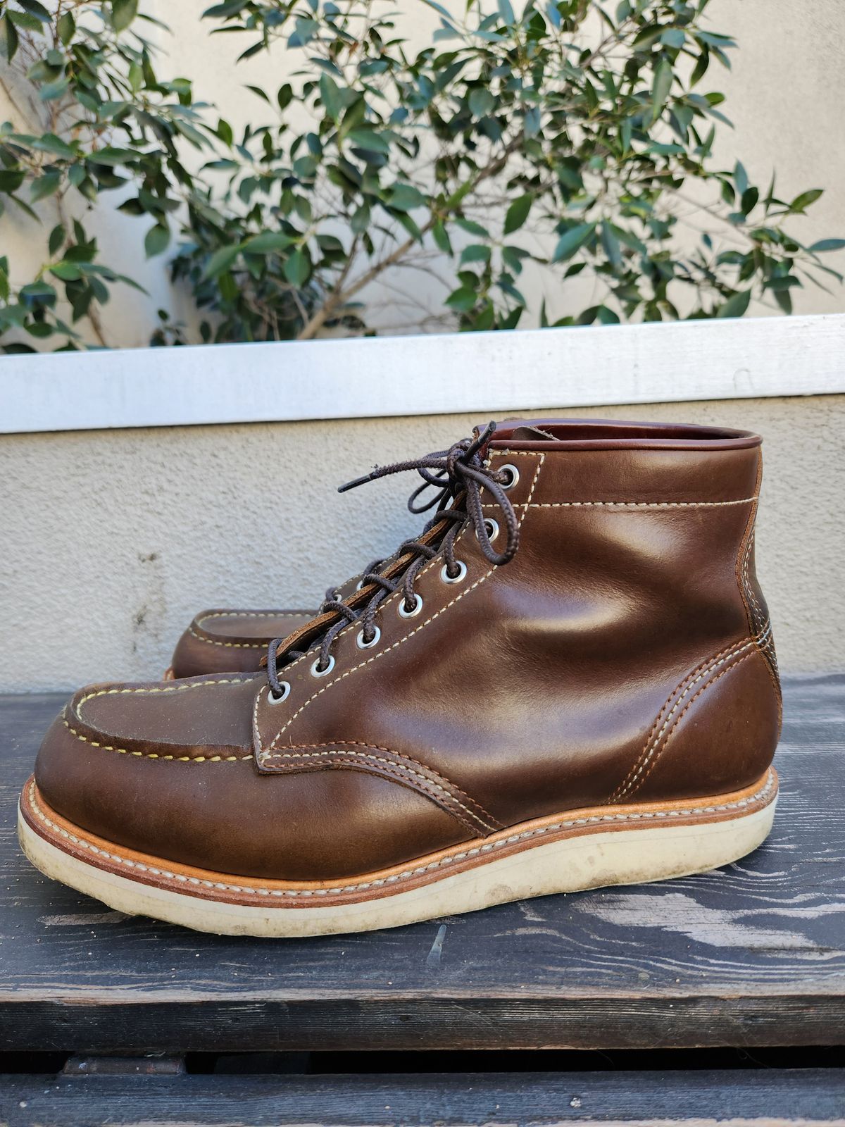 Photo by denimhound on February 5, 2023 of the John Lofgren Moc Toe Boots in Horween Olive Chromexcel.