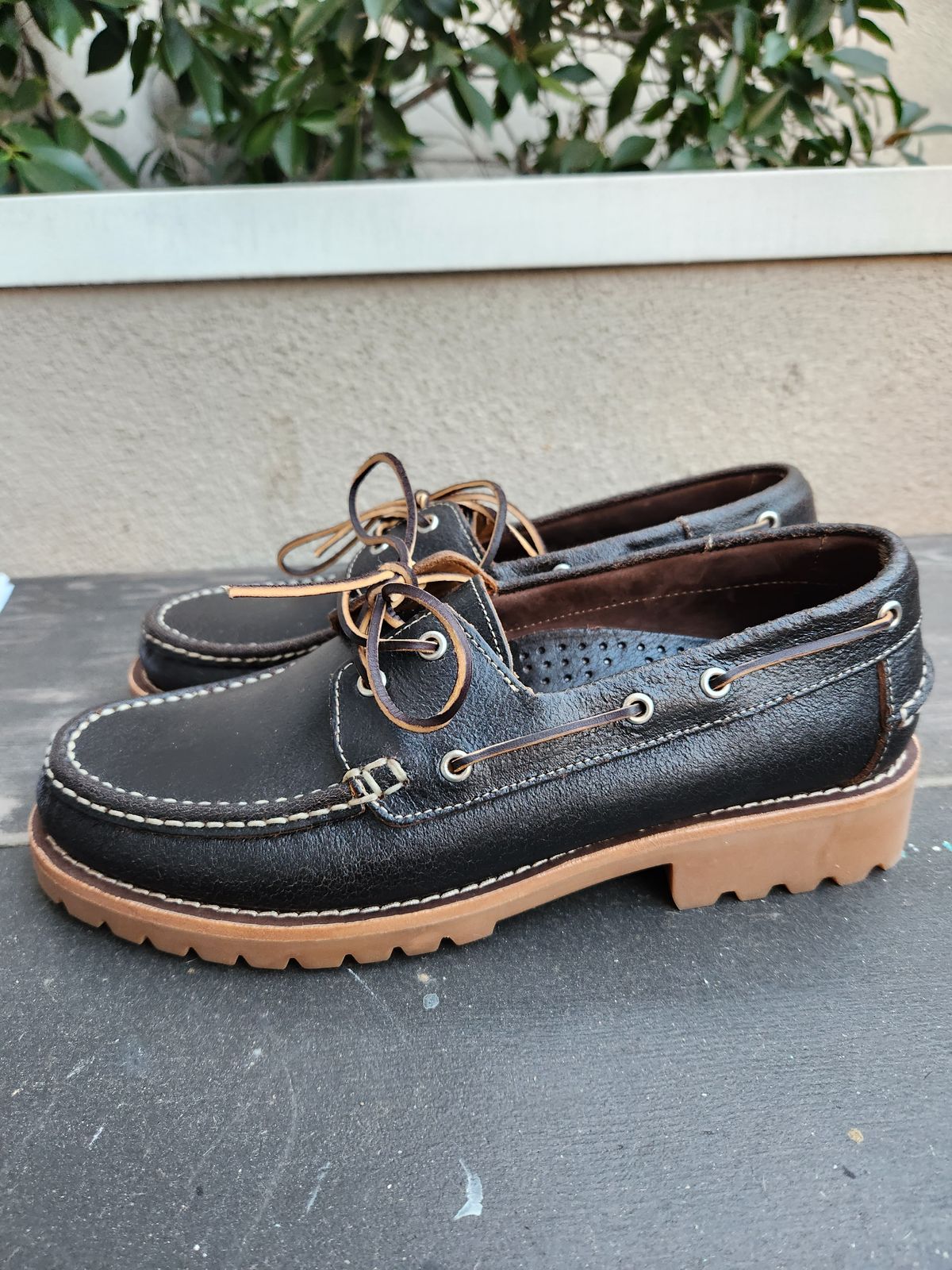 Photo by denimhound on November 4, 2023 of the Thursday Handsewn Loafer in Horween Waxed Cacao.