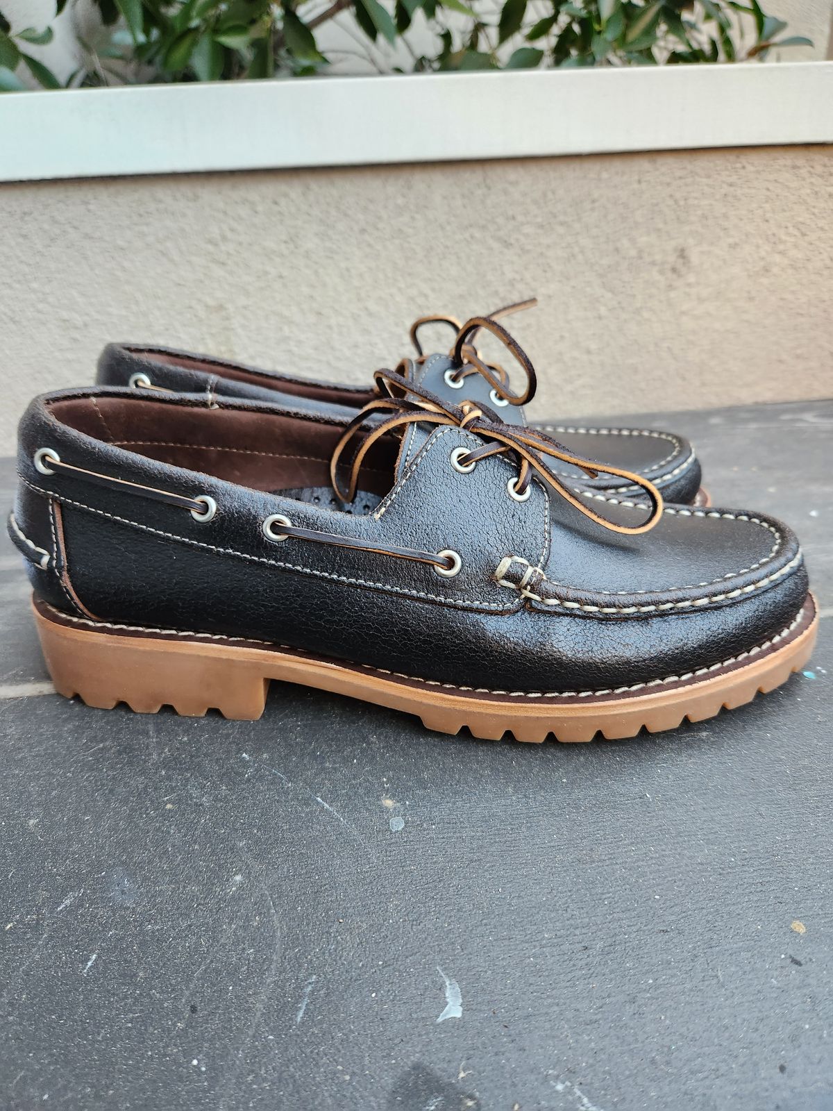 Photo by denimhound on November 4, 2023 of the Thursday Handsewn Loafer in Horween Waxed Cacao.