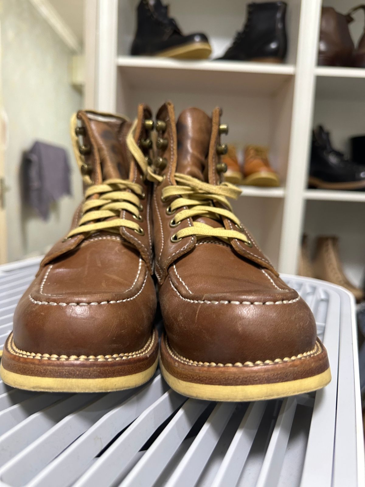 Photo by johnlovesboots on December 4, 2023 of the Flame Panda Moc Toe in Shinki Tan Latigo Horsehide.