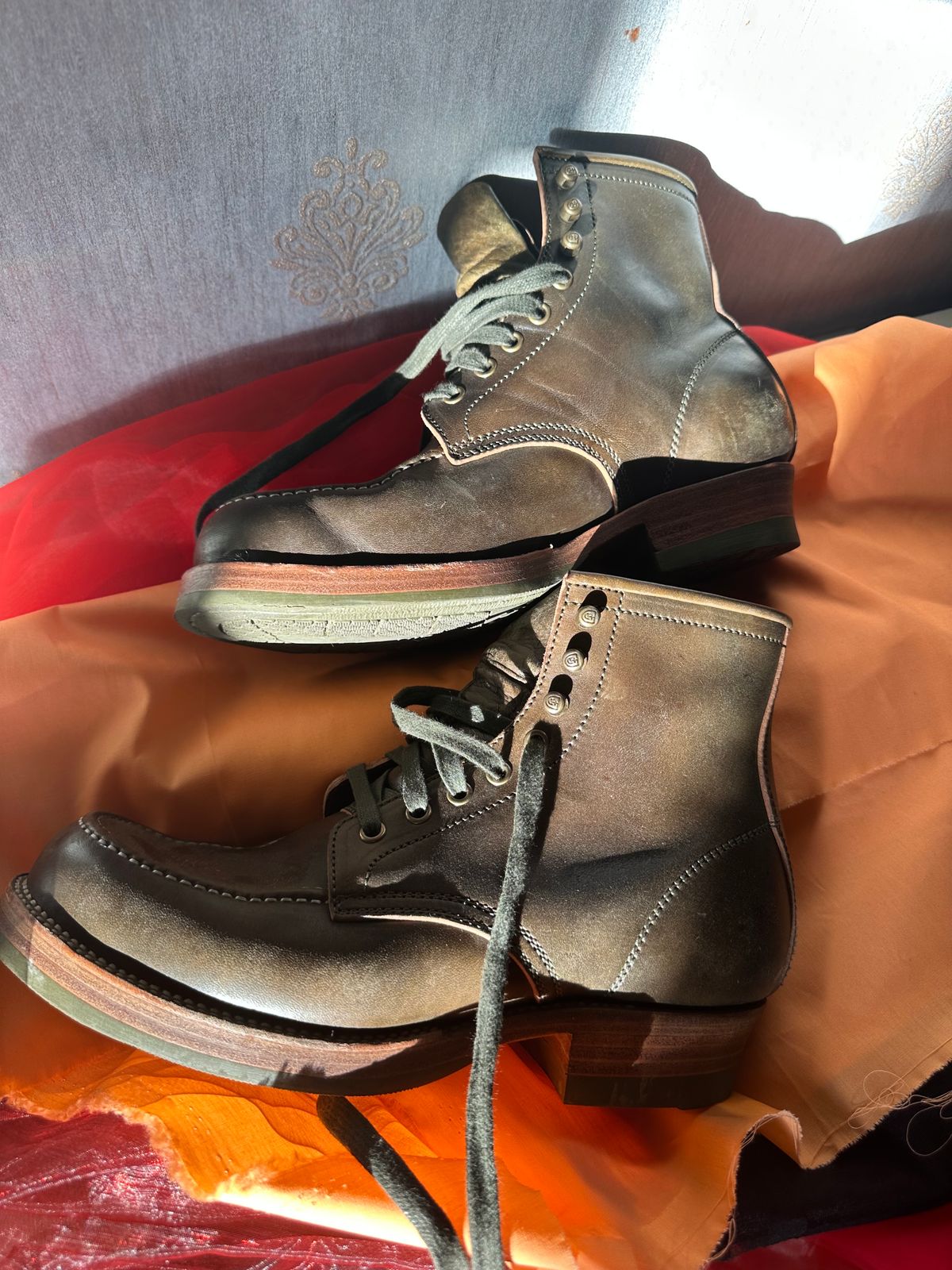 Photo by johnlovesboots on October 20, 2023 of the Flame Panda Moc Toe in Shinki Olive Oiled Horsebutt.