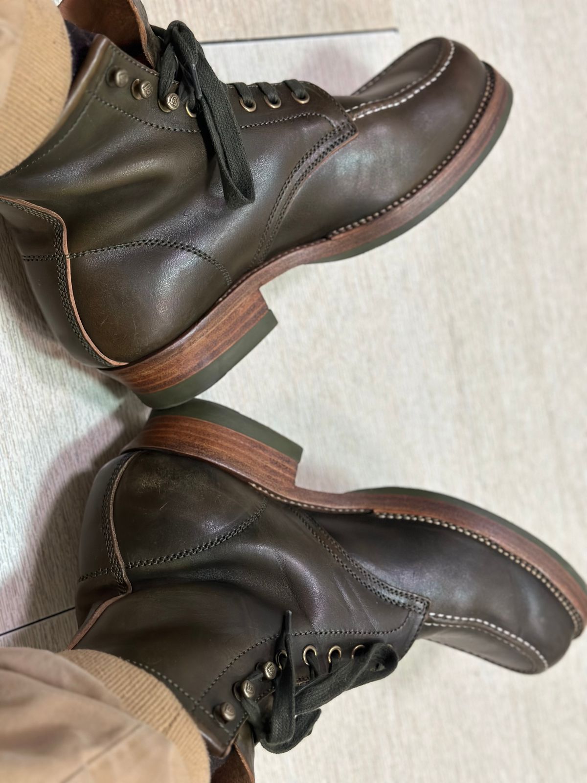 Photo by johnlovesboots on November 6, 2023 of the Flame Panda Moc Toe in Shinki Olive Oiled Horsebutt.