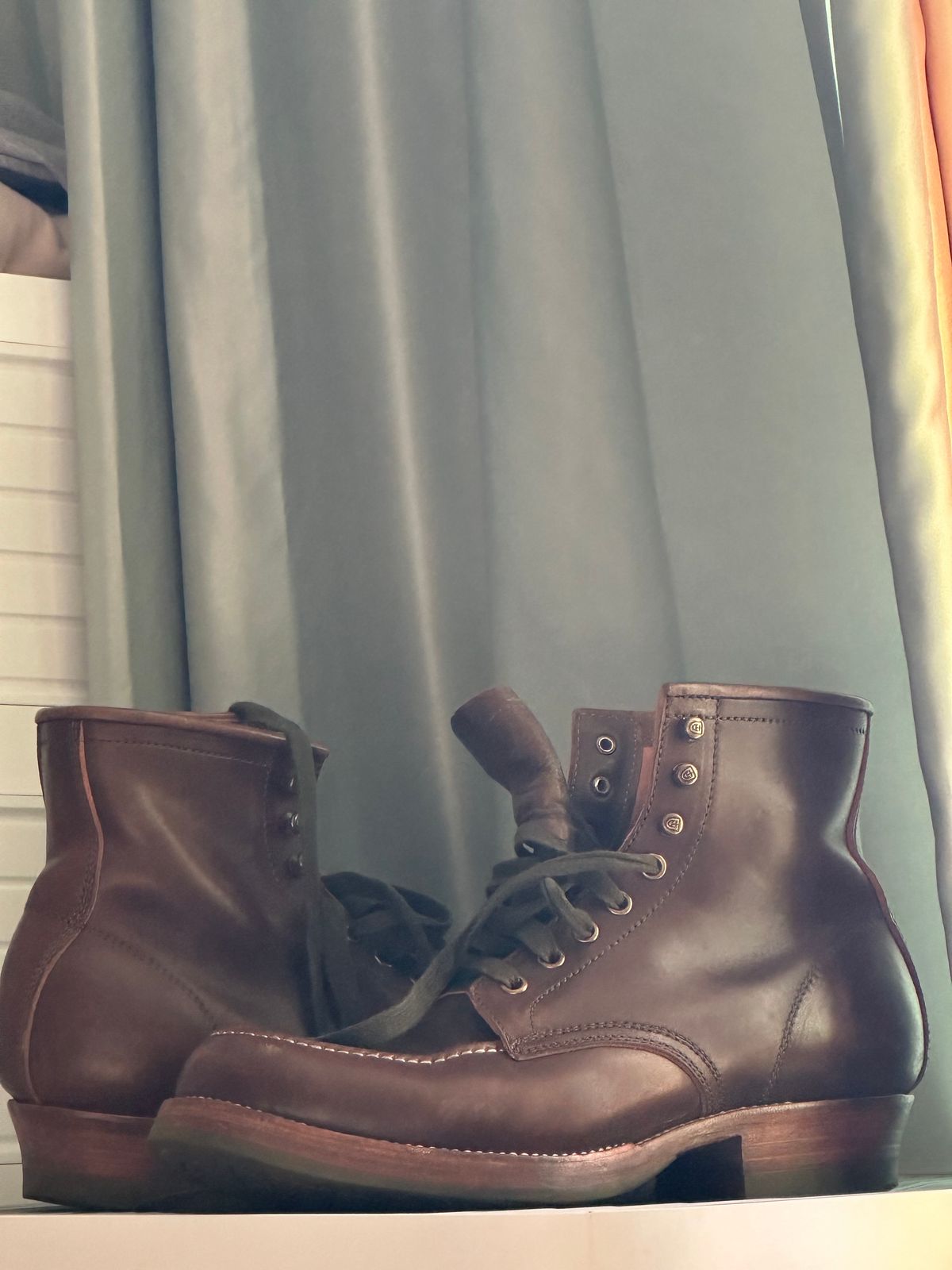 Photo by johnlovesboots on December 17, 2023 of the Flame Panda Moc Toe in Shinki Olive Oiled Horsebutt.