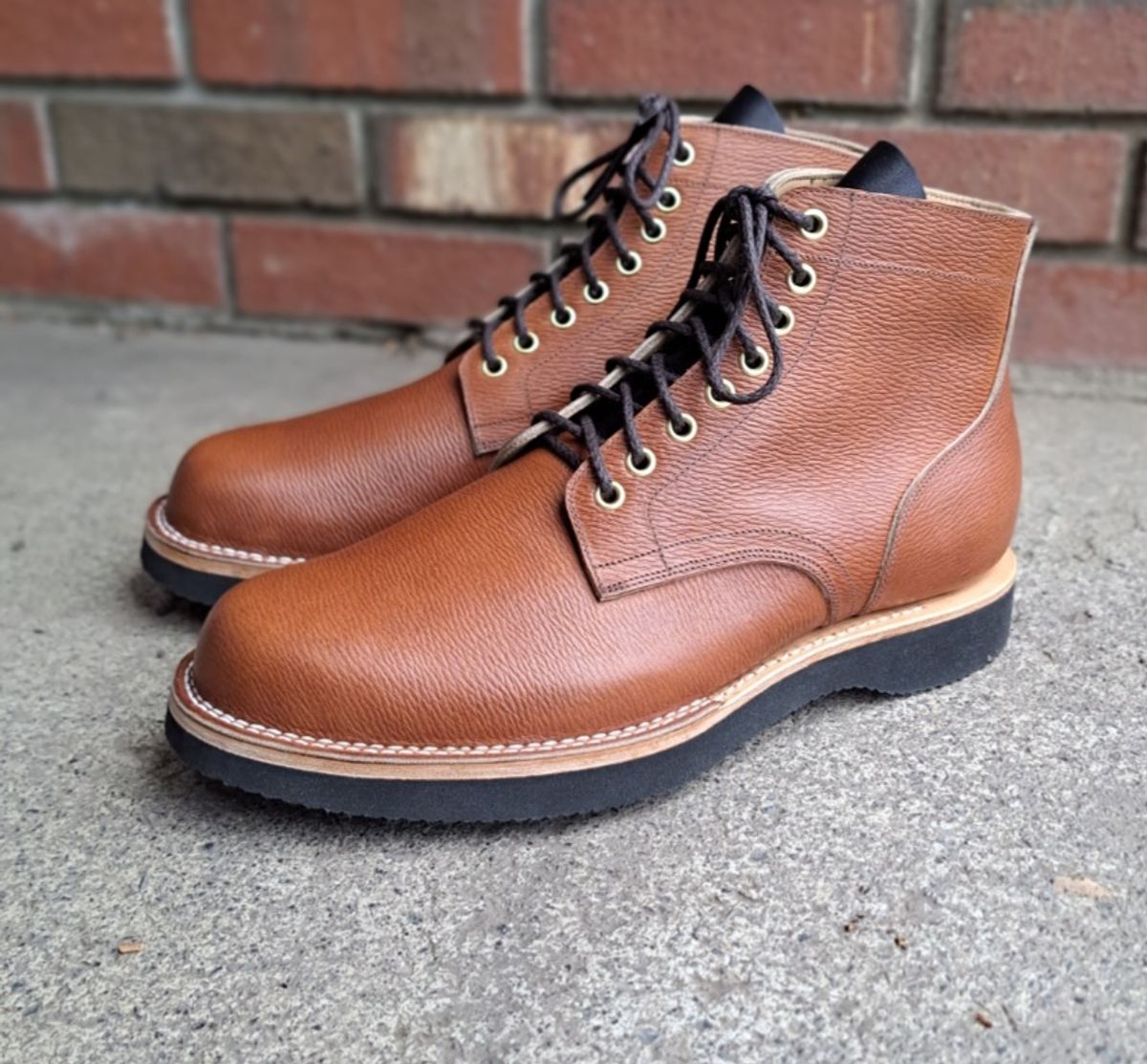 Photo by NewRiverBoot on December 12, 2023 of the New River Boot BARKSDALE in Horween Waxed Latigo Hatchgrain.