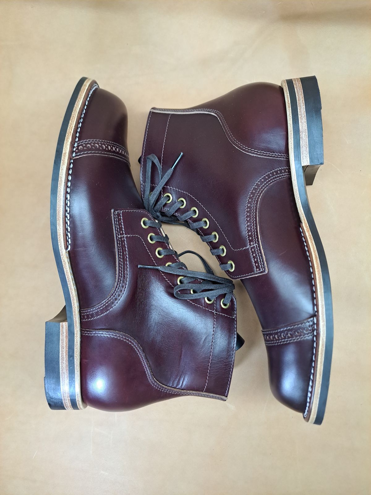 Photo by NewRiverBoot on October 15, 2024 of the New River Boot BARKSDALE in Horween Color 8 Chromexcel Strips.