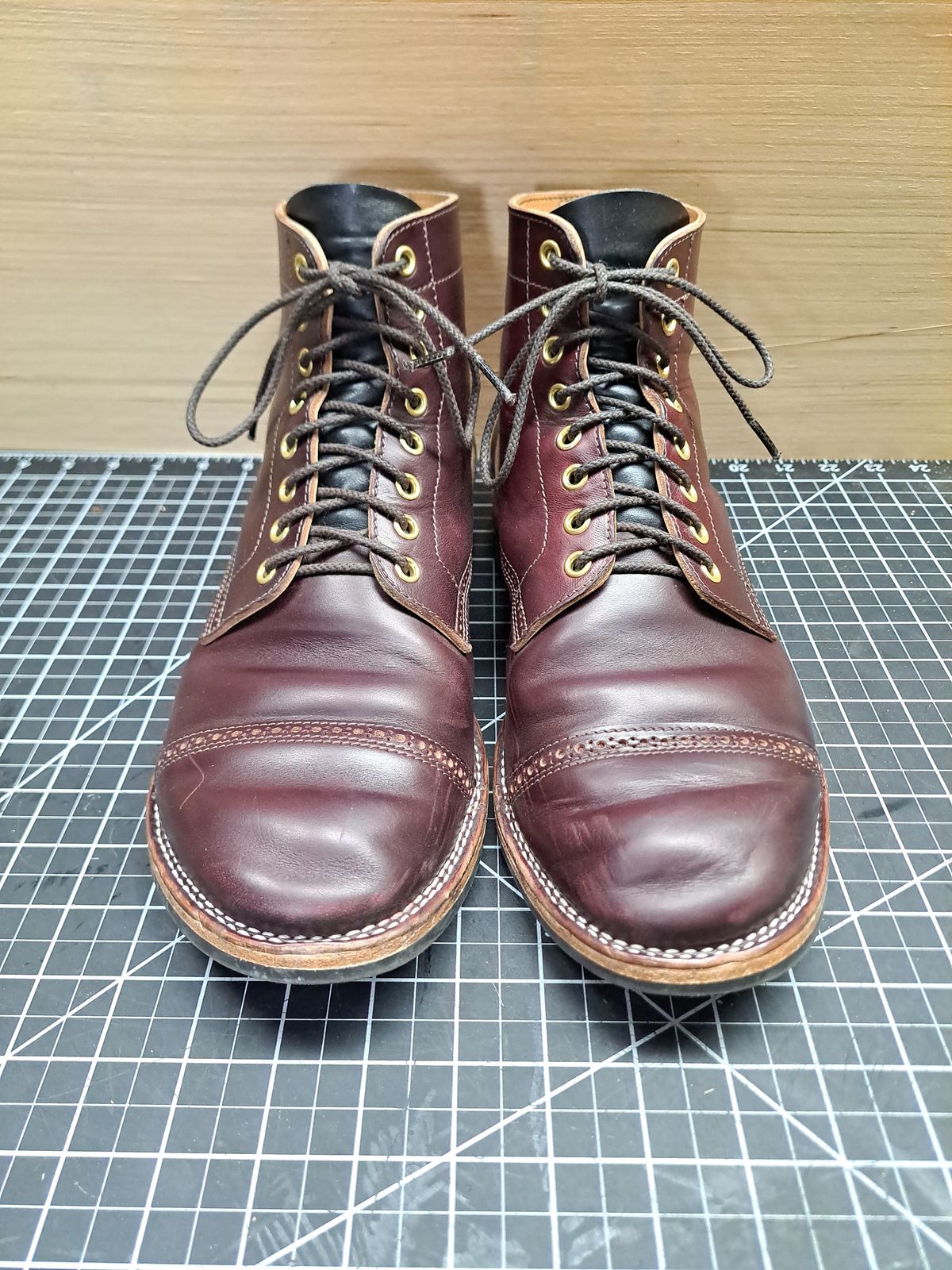 Photo by NewRiverBoot on November 6, 2024 of the New River Boot BARKSDALE in Horween Color 8 Chromexcel Strips.