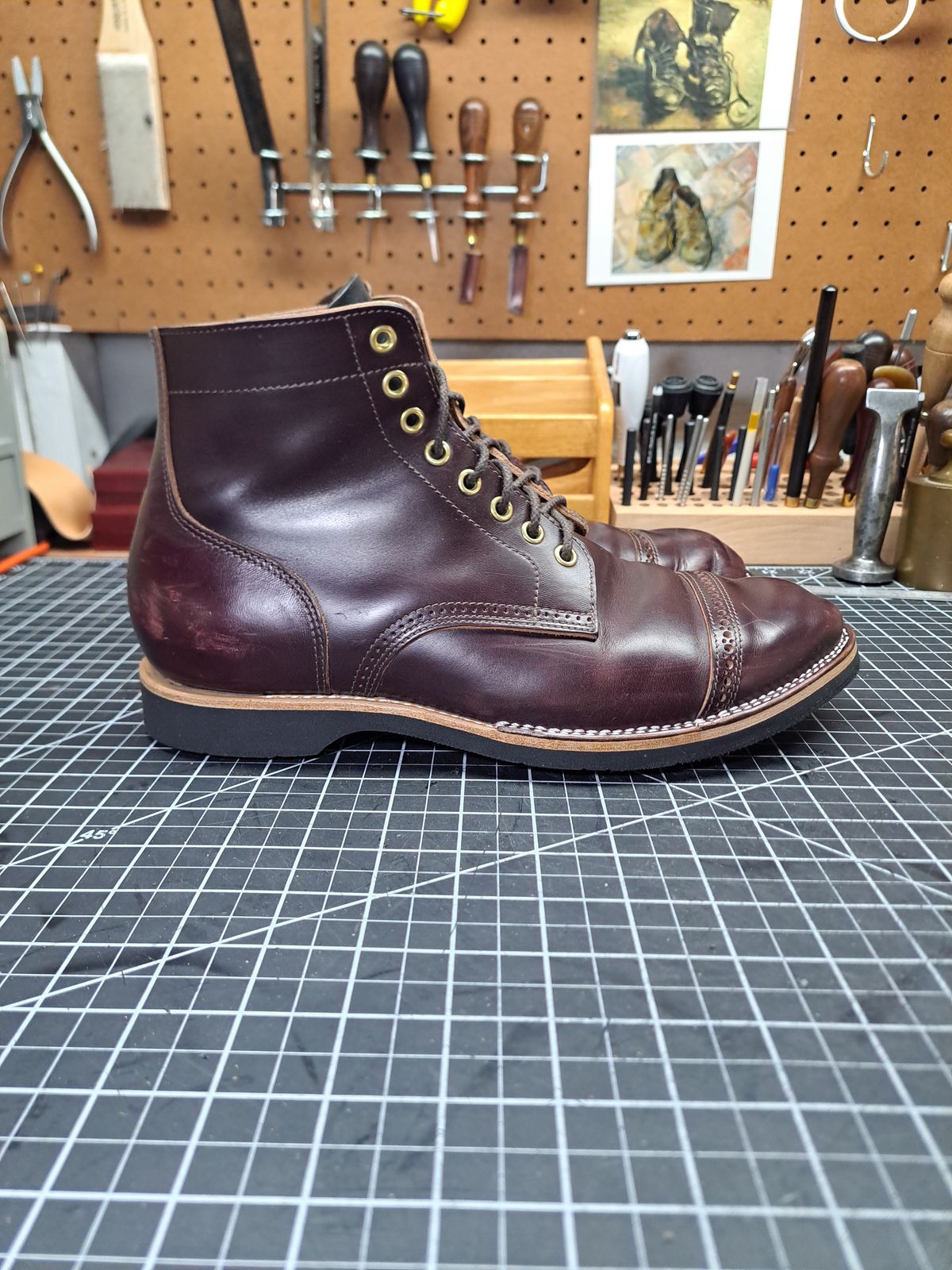 Photo by NewRiverBoot on December 7, 2024 of the New River Boot BARKSDALE in Horween Color 8 Chromexcel Strips.