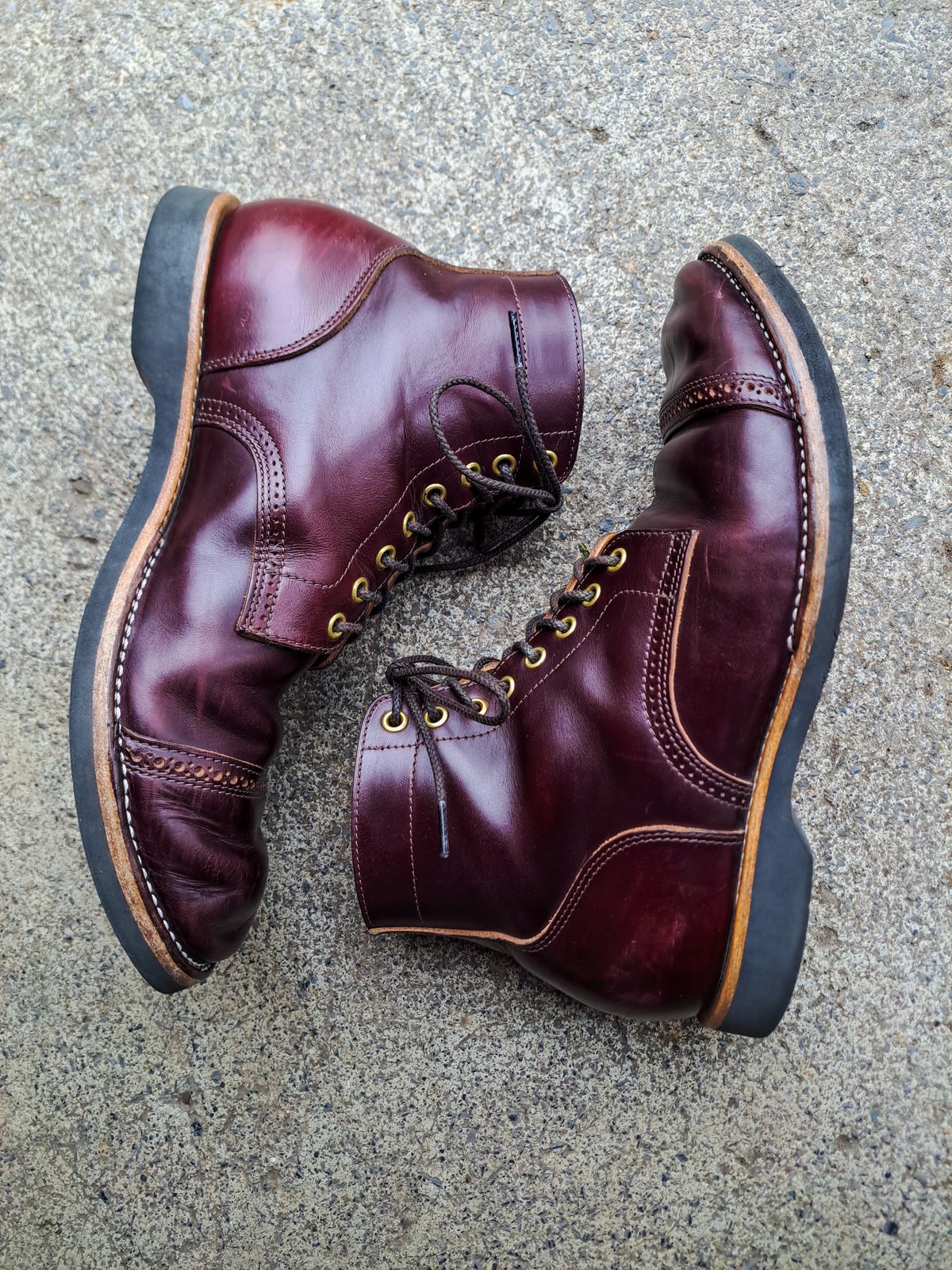 Photo by NewRiverBoot on February 5, 2025 of the New River Boot BARKSDALE in Horween Color 8 Chromexcel Strips.