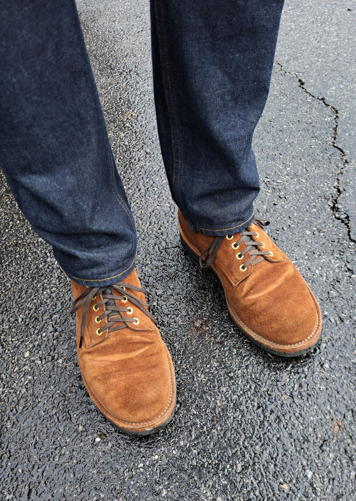 Photo by NewRiverBoot on August 8, 2024 of the New River Boot Quade in Horween Austin Roughout.