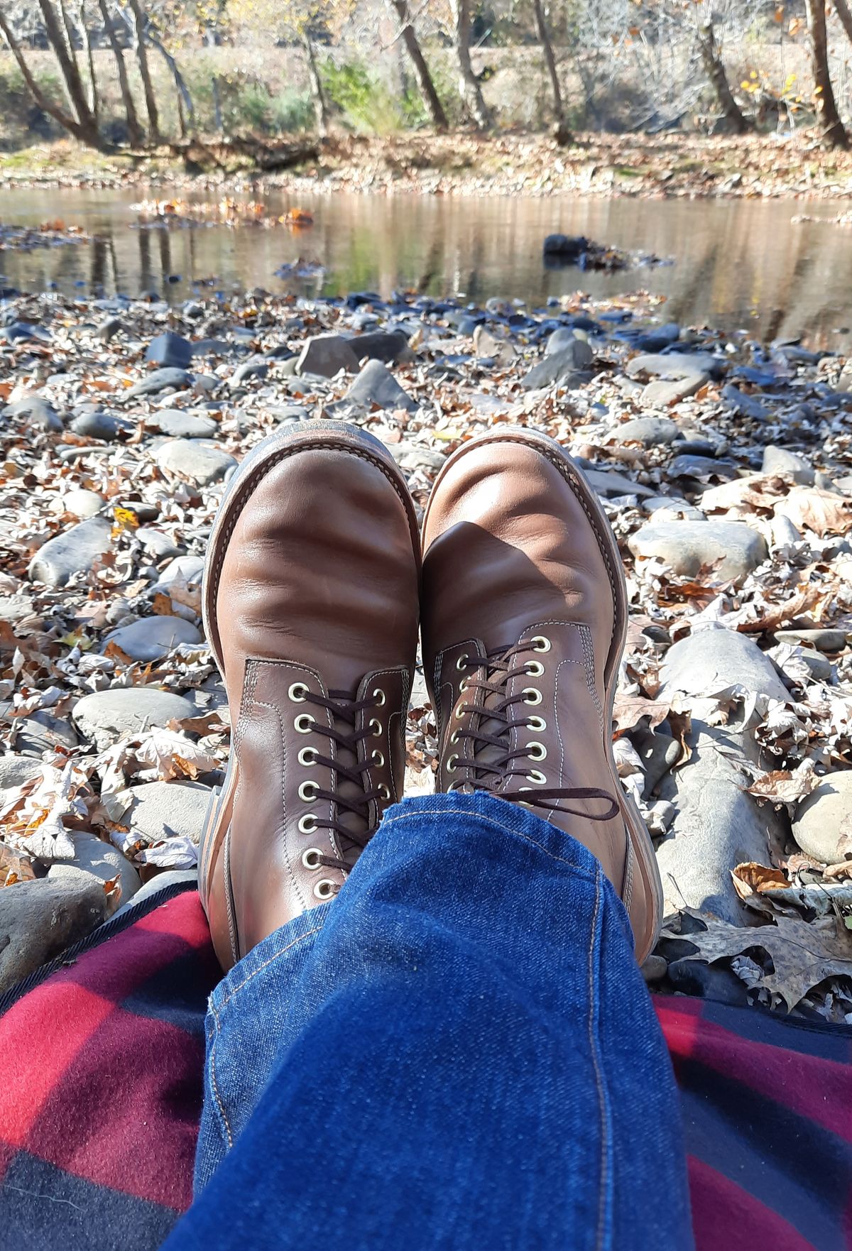 Photo by NewRiverBoot on October 24, 2022 of the New River Boot Z43 Boondocker in Horween Natural Chromexcel Strips.