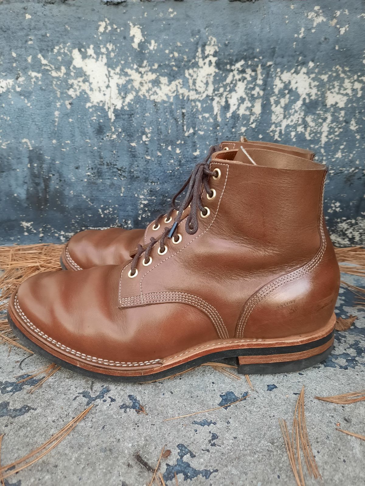 Photo by NewRiverBoot on November 3, 2022 of the New River Boot Z43 Boondocker in Horween Natural Chromexcel Strips.