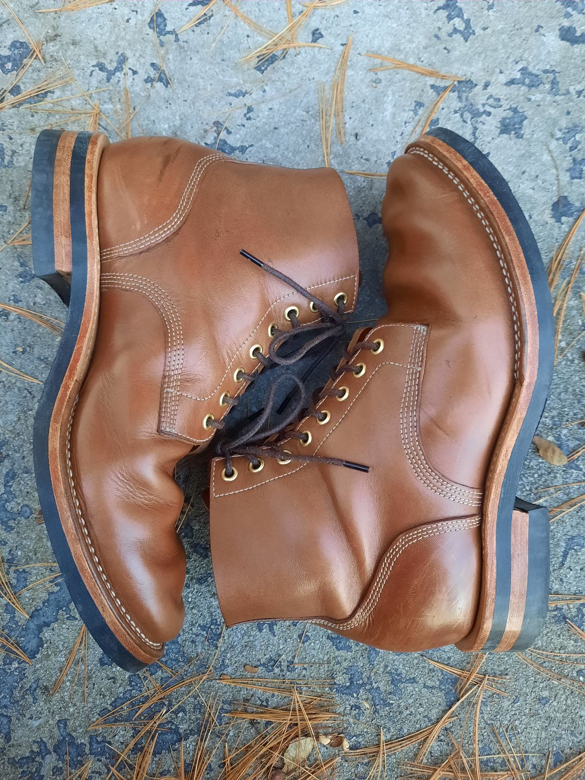 Photo by NewRiverBoot on November 3, 2022 of the New River Boot Z43 Boondocker in Horween Natural Chromexcel Strips.