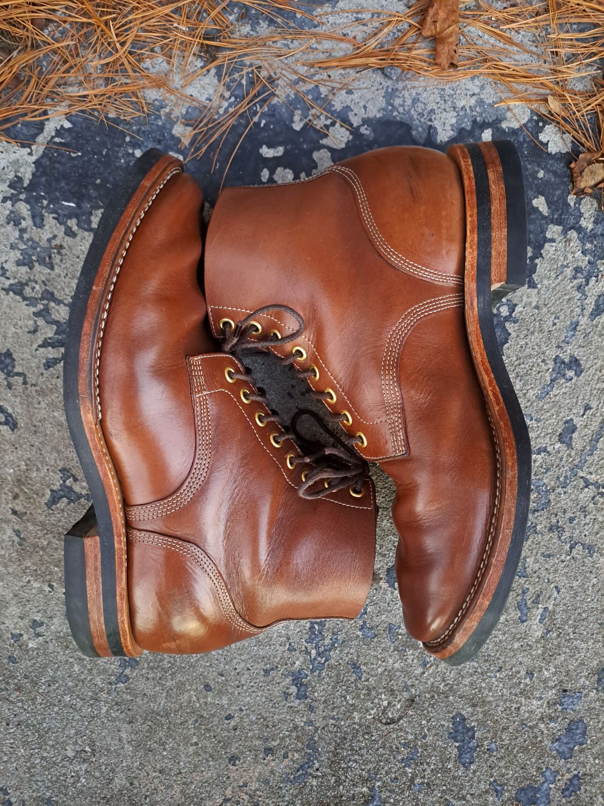 Photo by NewRiverBoot on December 1, 2022 of the New River Boot Z43 Boondocker in Horween Natural Chromexcel Strips.