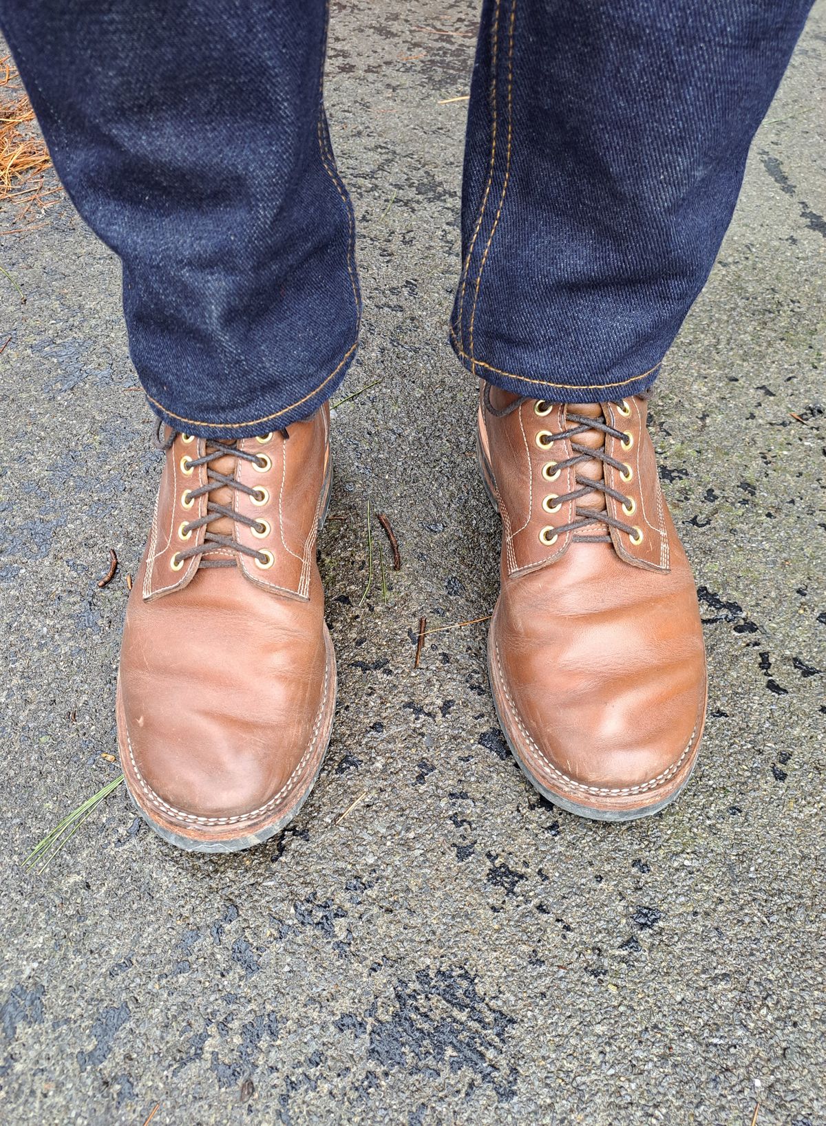 Photo by NewRiverBoot on January 1, 2023 of the New River Boot Z43 Boondocker in Horween Natural Chromexcel Strips.