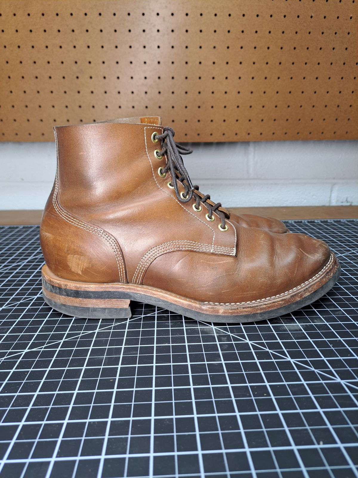 Photo by NewRiverBoot on February 4, 2023 of the New River Boot Z43 Boondocker in Horween Natural Chromexcel Strips.