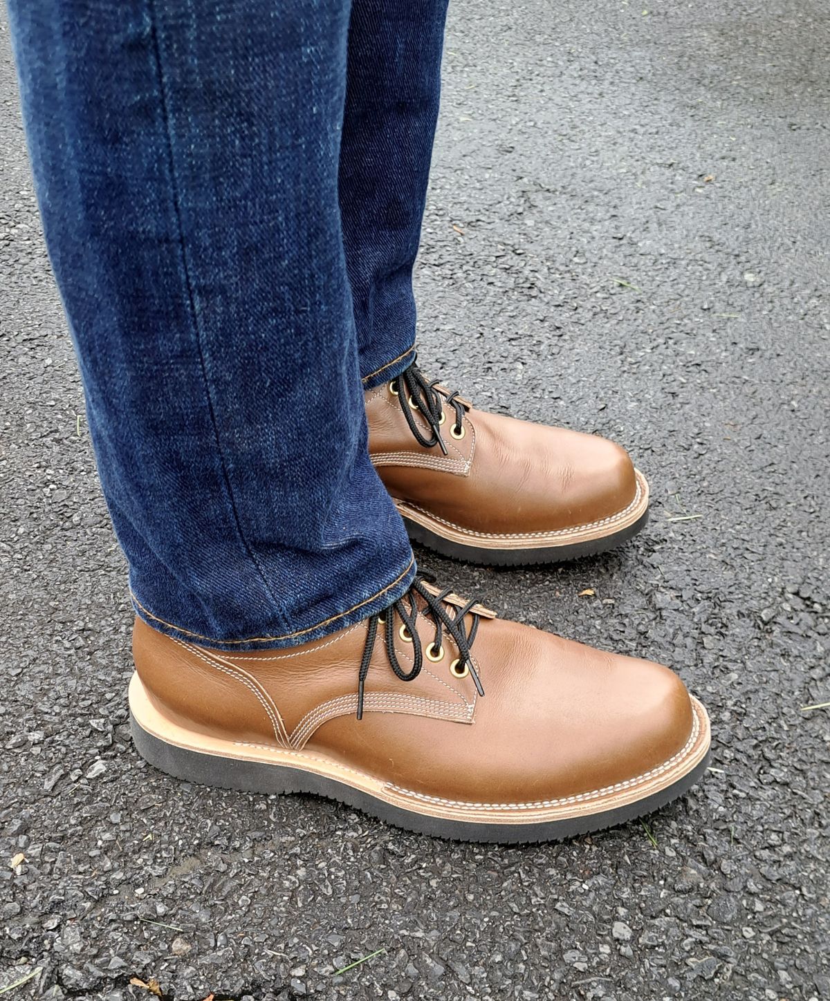 Photo by NewRiverBoot on May 2, 2023 of the New River Boot Quade in Horween Dark Natural Latigo.