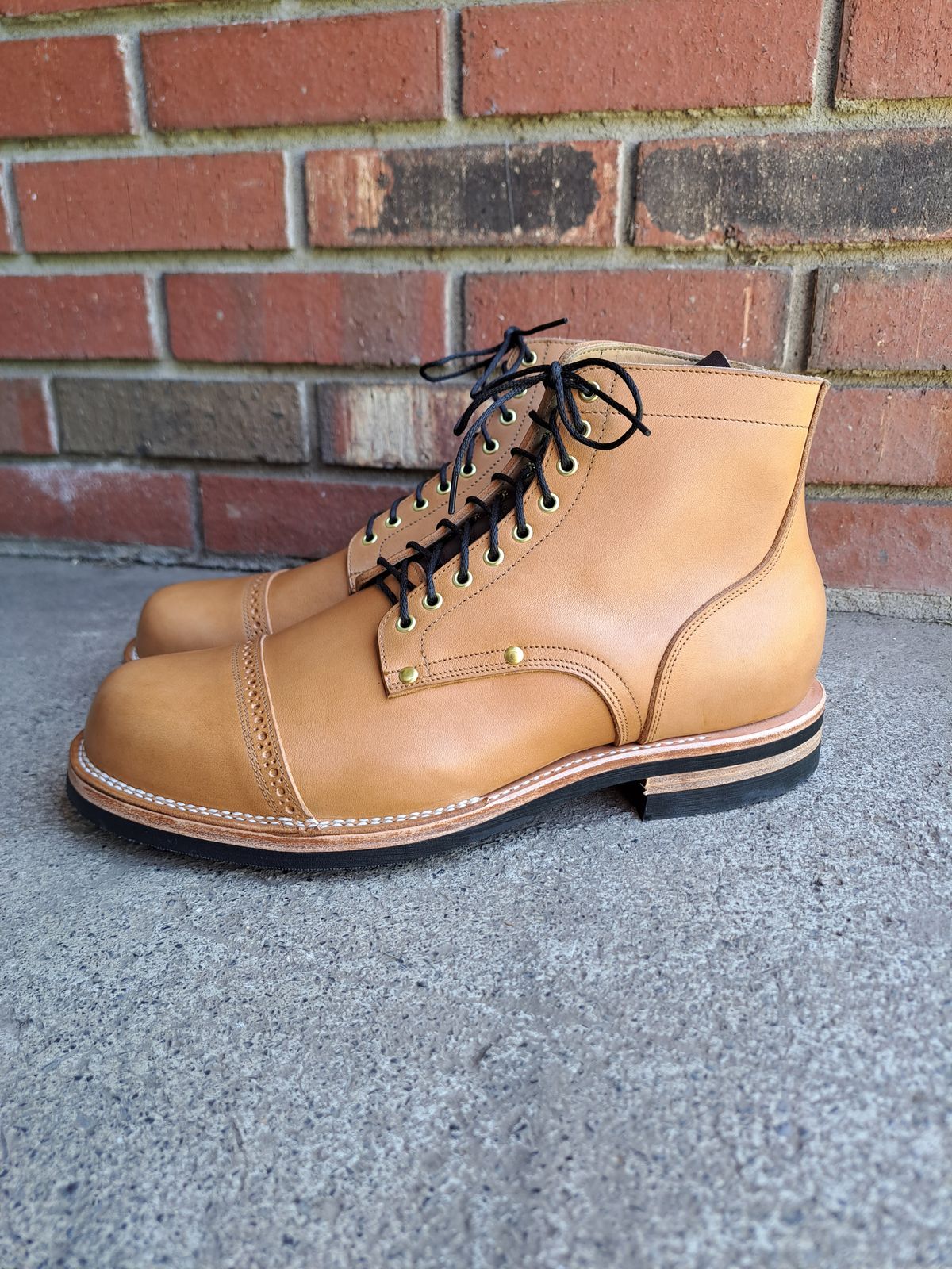 Photo by NewRiverBoot on October 4, 2023 of the New River Boot BARKSDALE in Horween Moc Latigo.