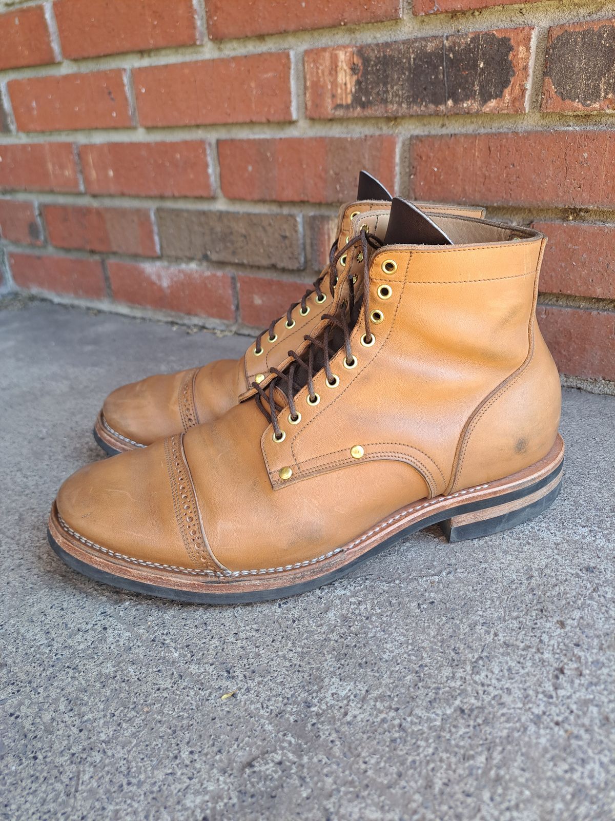 Photo by NewRiverBoot on November 3, 2023 of the New River Boot BARKSDALE in Horween Moc Latigo.
