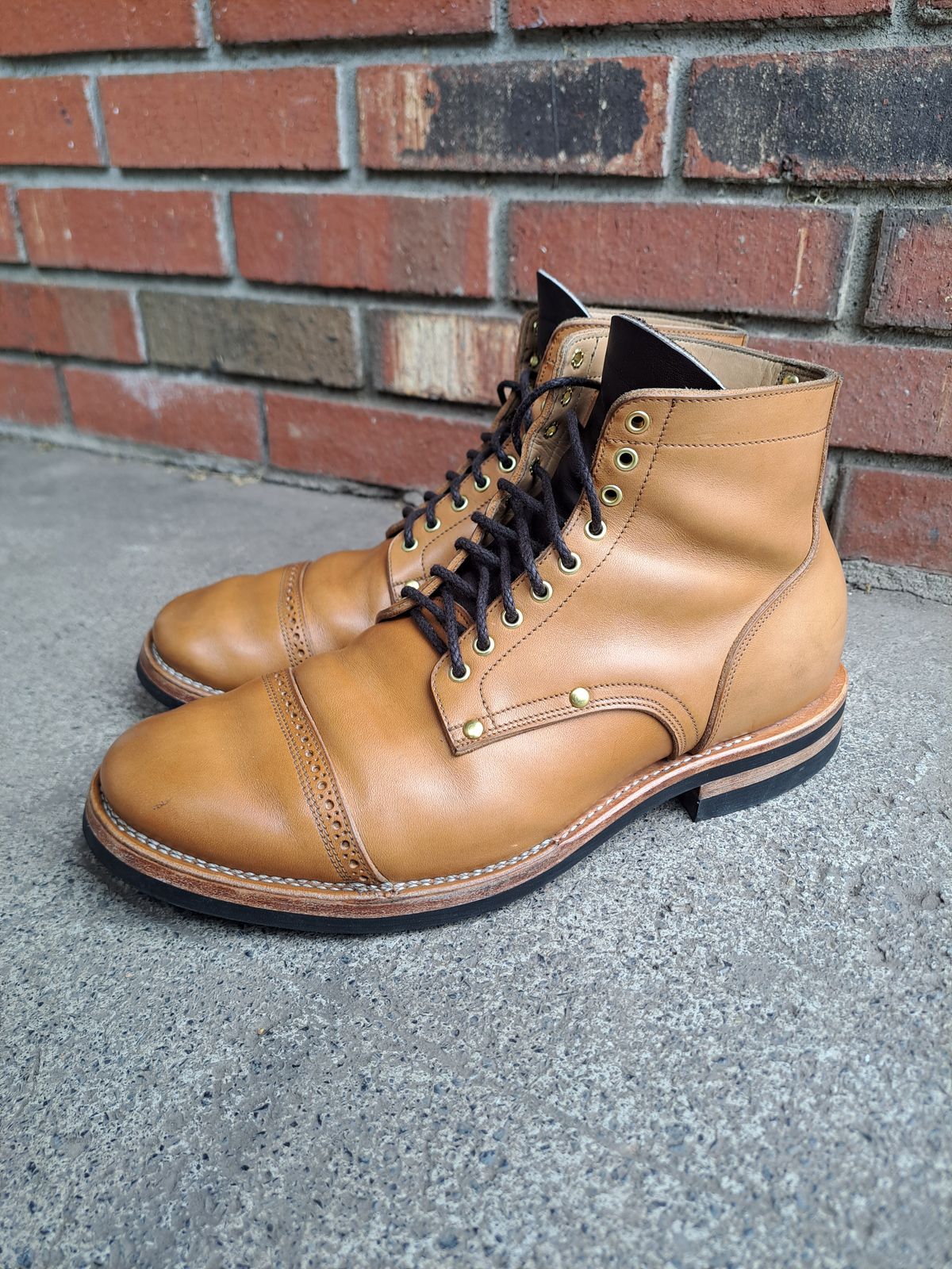 Photo by NewRiverBoot on November 7, 2023 of the New River Boot BARKSDALE in Horween Moc Latigo.