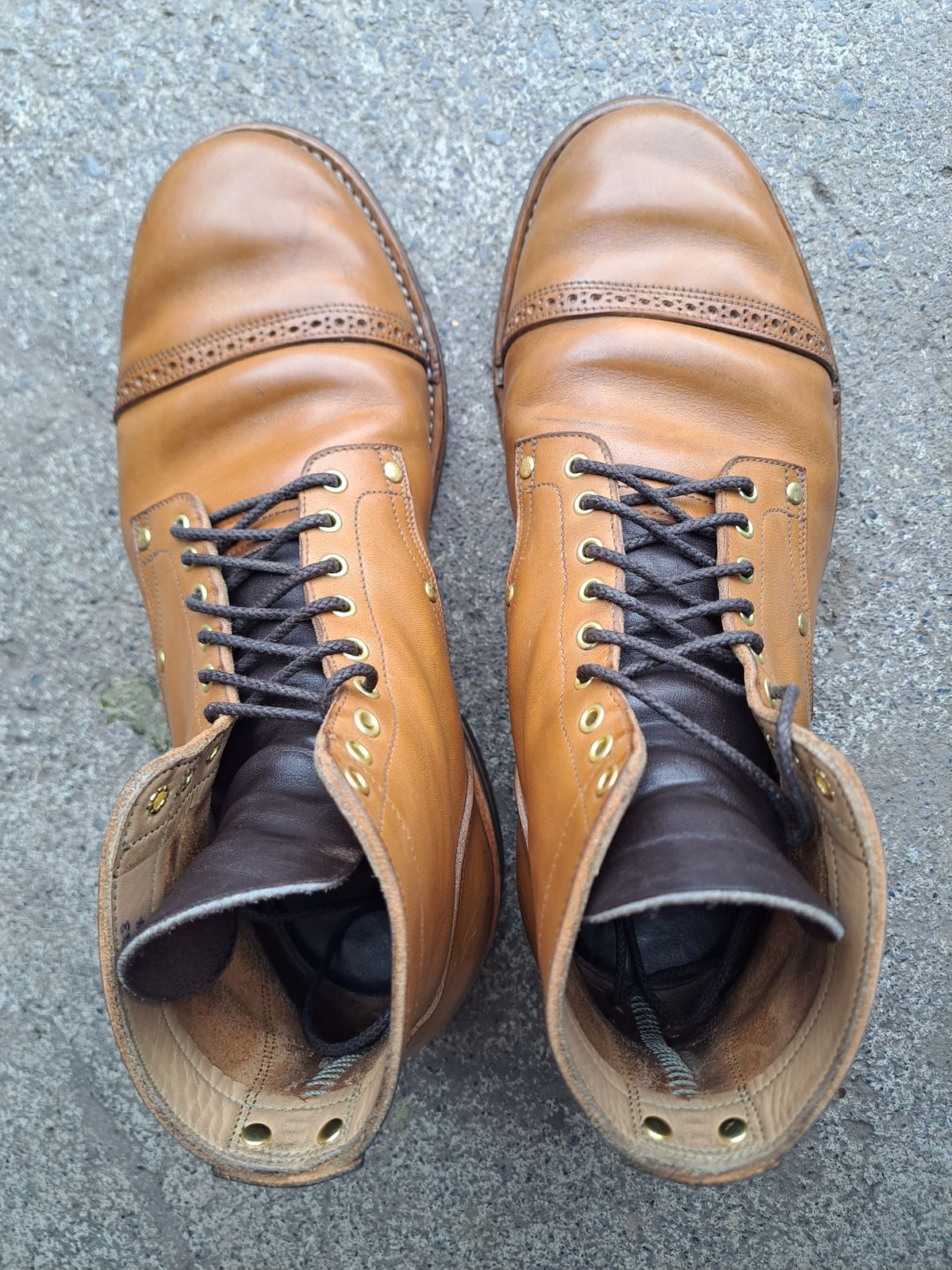 Photo by NewRiverBoot on January 4, 2024 of the New River Boot BARKSDALE in Horween Moc Latigo.