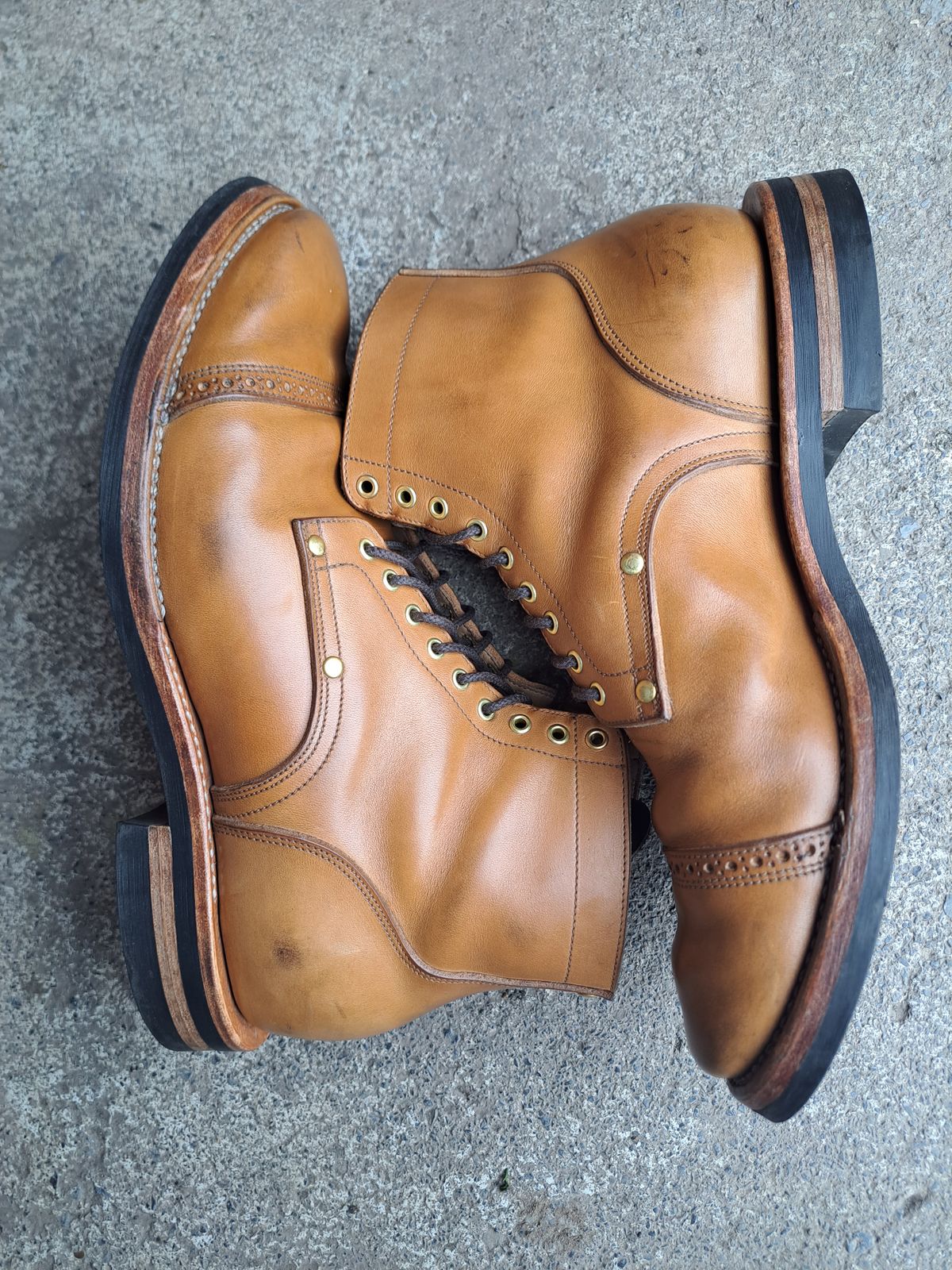 Photo by NewRiverBoot on January 4, 2024 of the New River Boot BARKSDALE in Horween Moc Latigo.