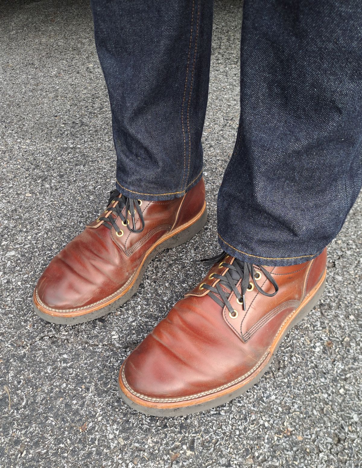 Photo by NewRiverBoot on August 7, 2024 of the New River Boot Quade in Leder Ogawa Coffee Shell Cordovan.