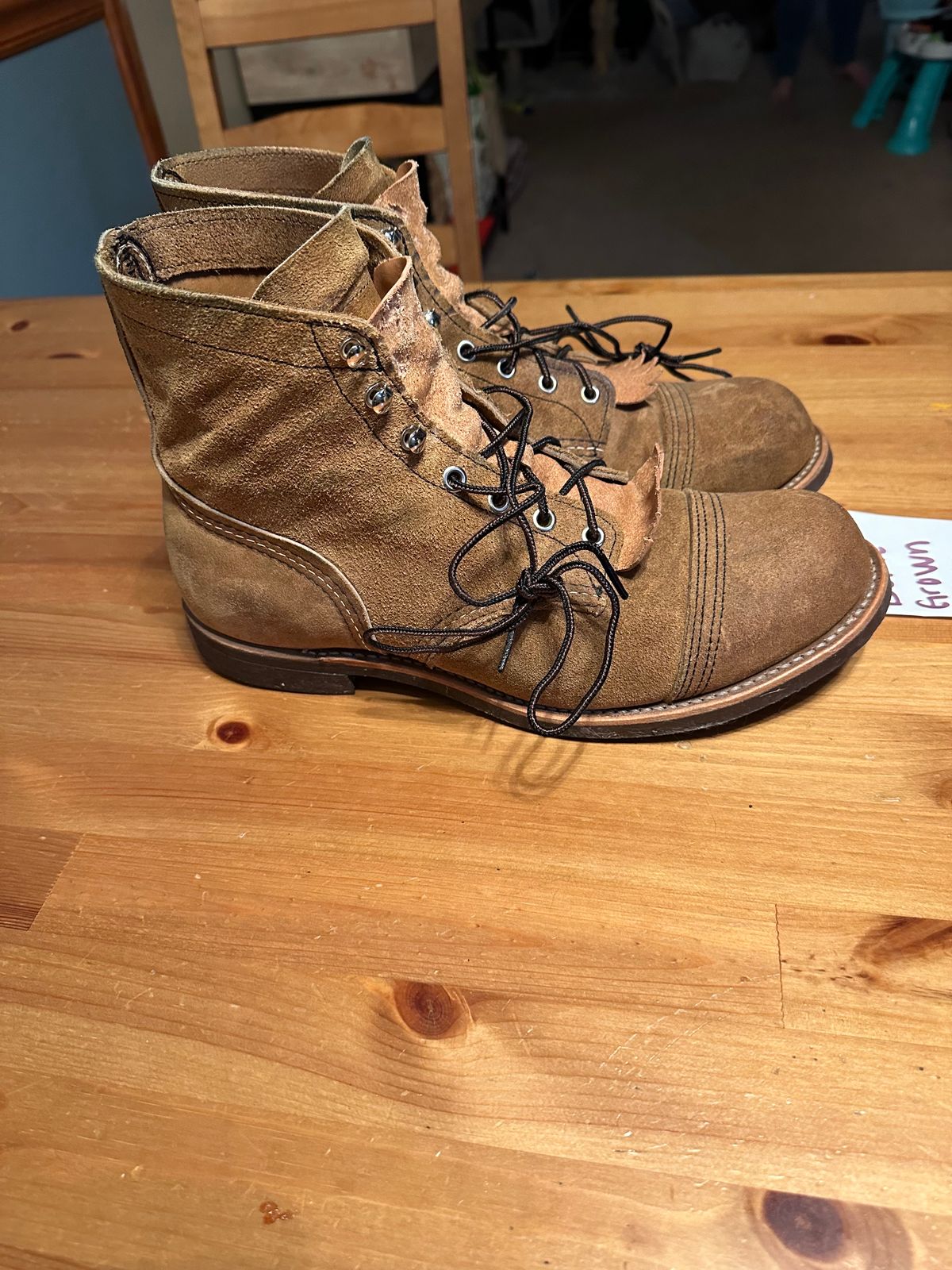 Photo by Butters0422 on November 6, 2023 of the Red Wing Iron Ranger in S.B. Foot Hawthorne Muleskinner.