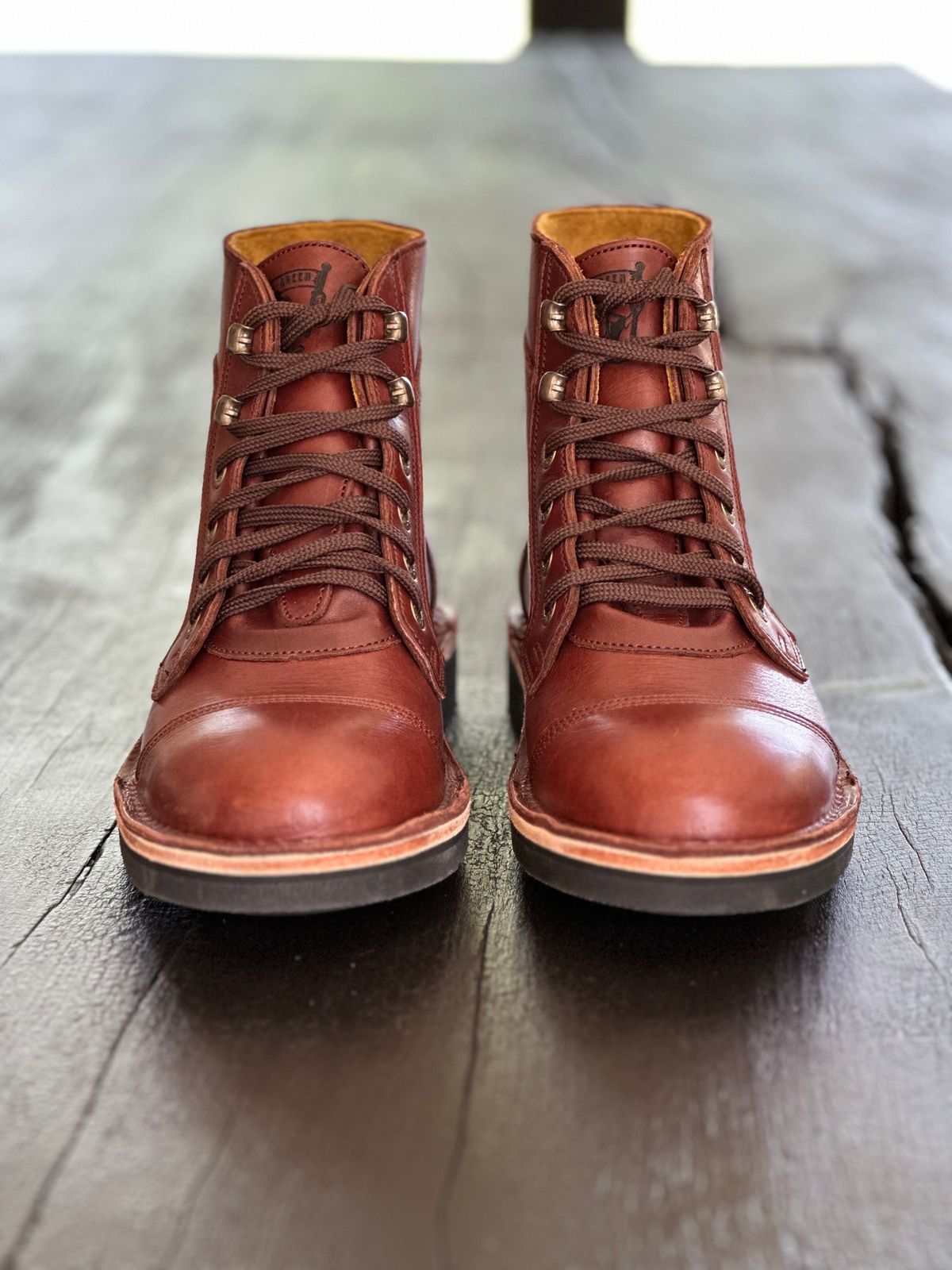 Photo by garethcrouch on November 3, 2023 of the Jim Green Numzaan in Hazelnut Veg Retan.