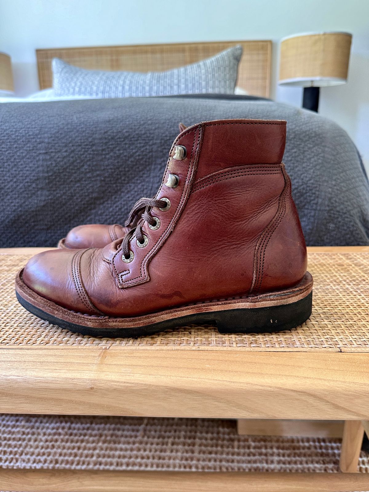 Photo by garethcrouch on February 5, 2024 of the Jim Green Numzaan in Hazelnut Veg Retan.