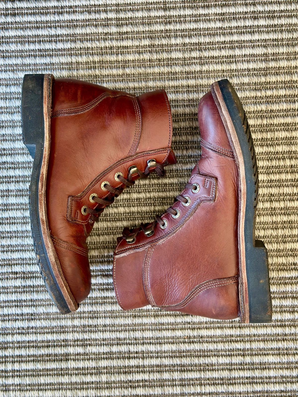 Photo by garethcrouch on March 1, 2024 of the Jim Green Numzaan in Hazelnut Veg Retan.