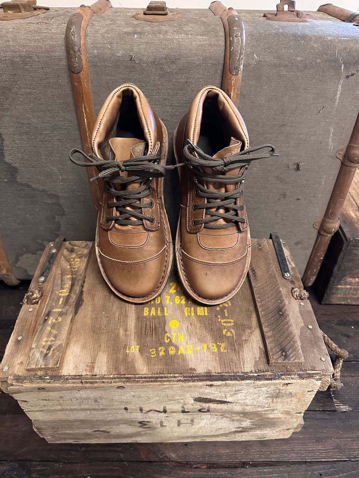 Photo by garethcrouch on October 2, 2023 of the Jim Green Natural Veg Tan in Natural Veg Tan.