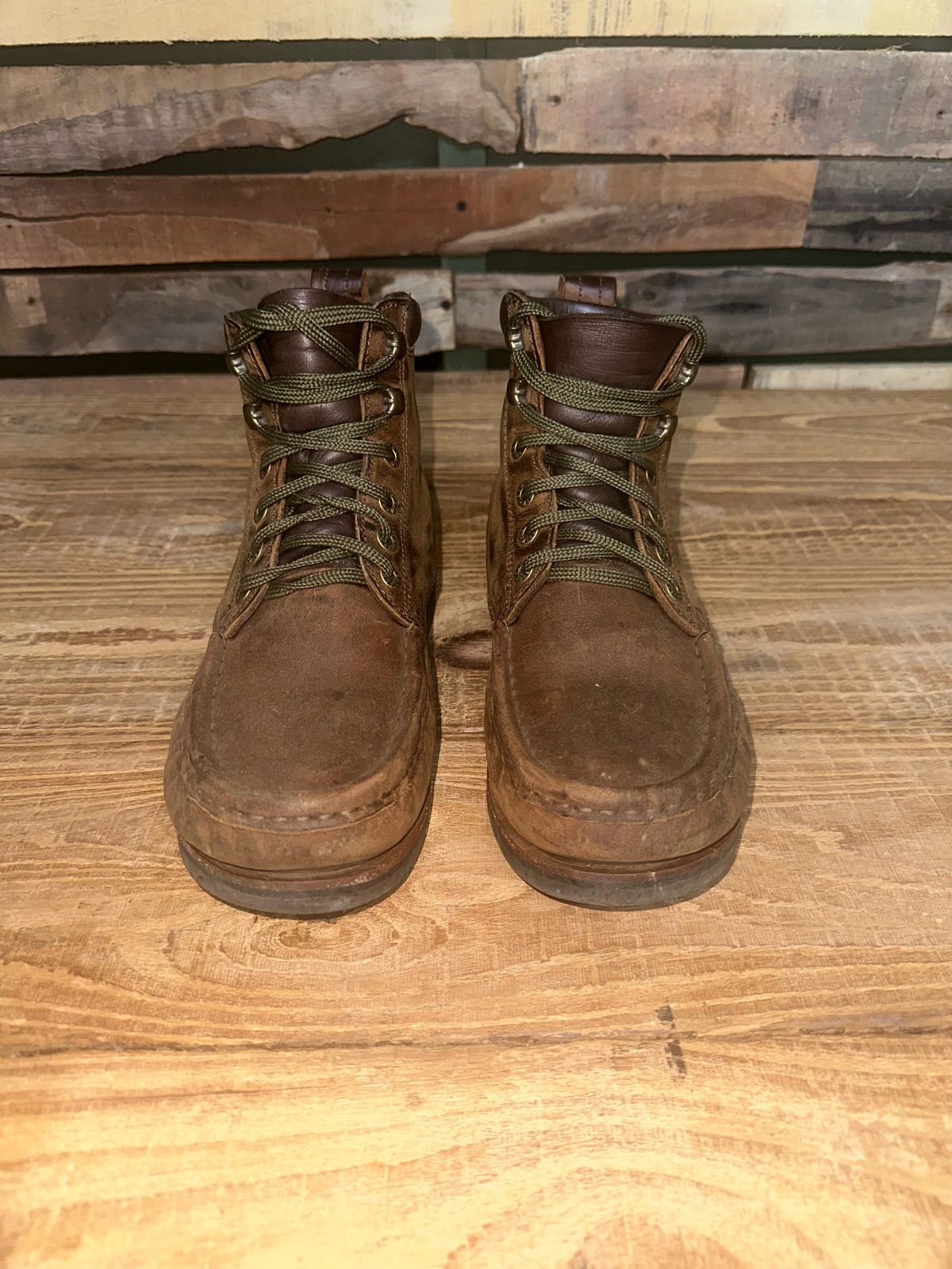 Photo by garethcrouch on April 3, 2025 of the Jim Green Meander Moc Toe in Bronco Brown.