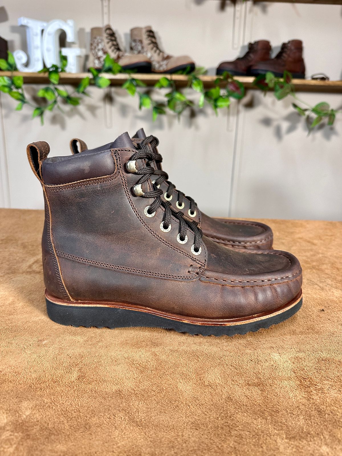 Photo by garethcrouch on October 1, 2024 of the Jim Green Meander Moc Toe in Bronco Brown.