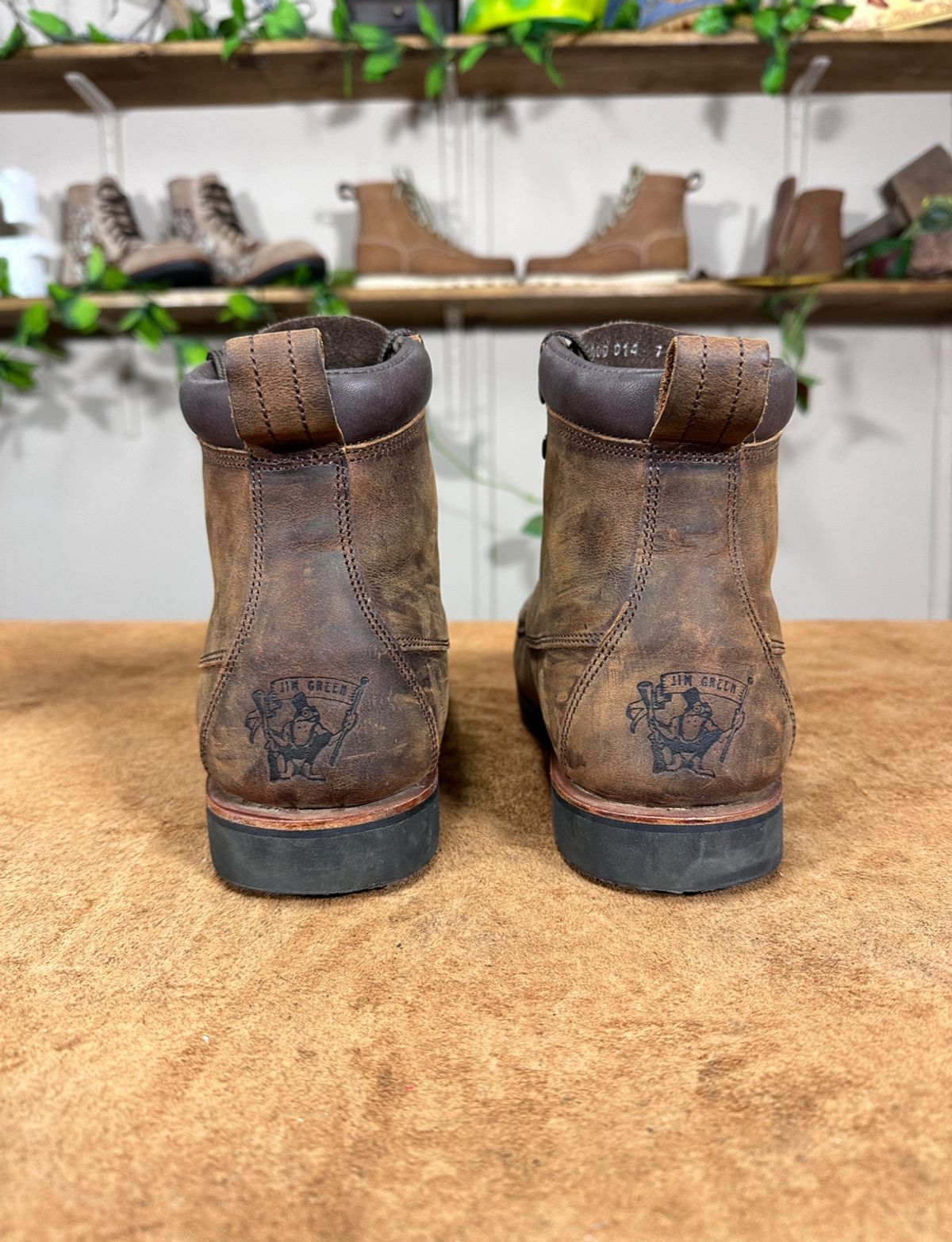 Photo by garethcrouch on November 5, 2024 of the Jim Green Meander Moc Toe in Bronco Brown.