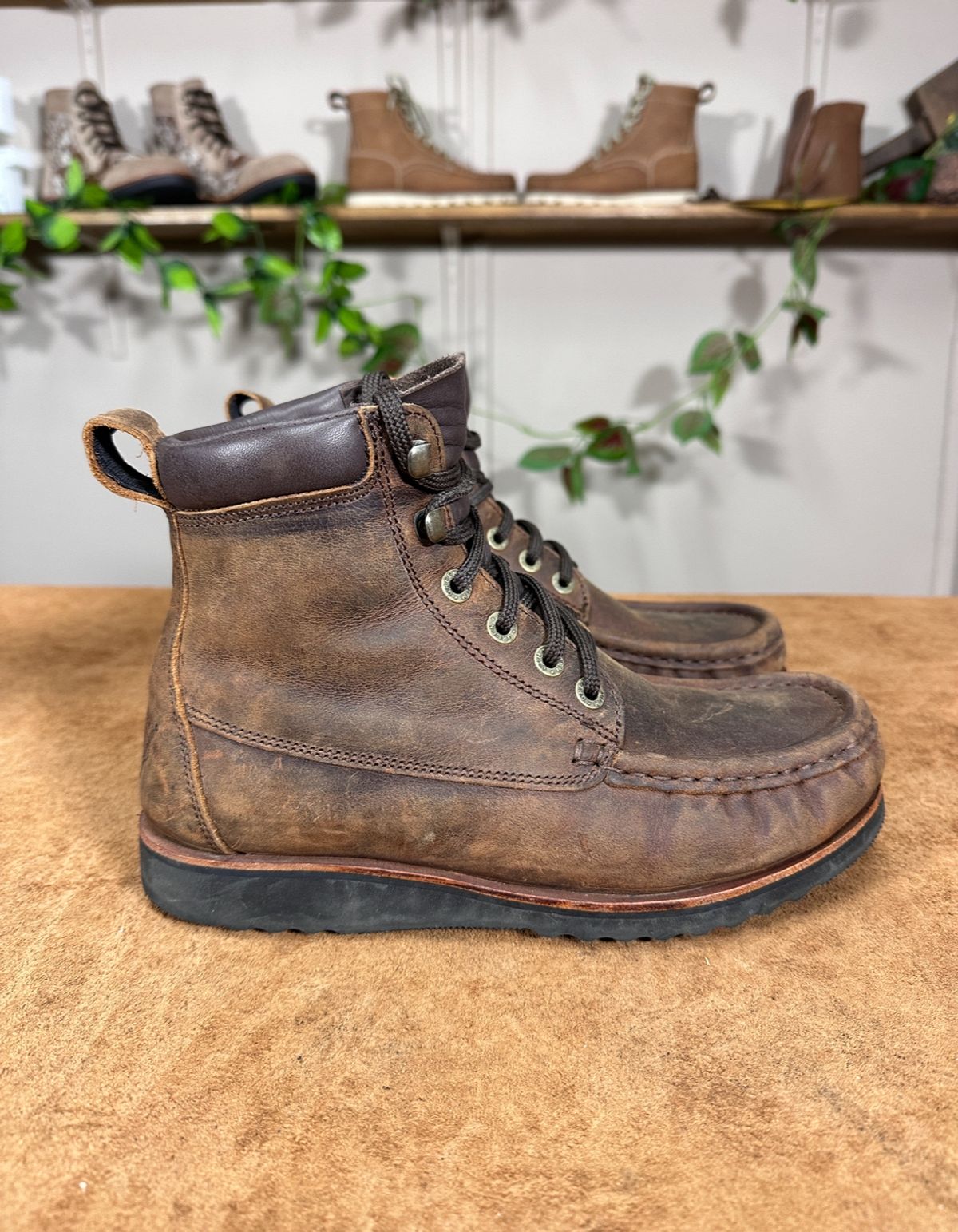 Photo by garethcrouch on November 5, 2024 of the Jim Green Meander Moc Toe in Bronco Brown.