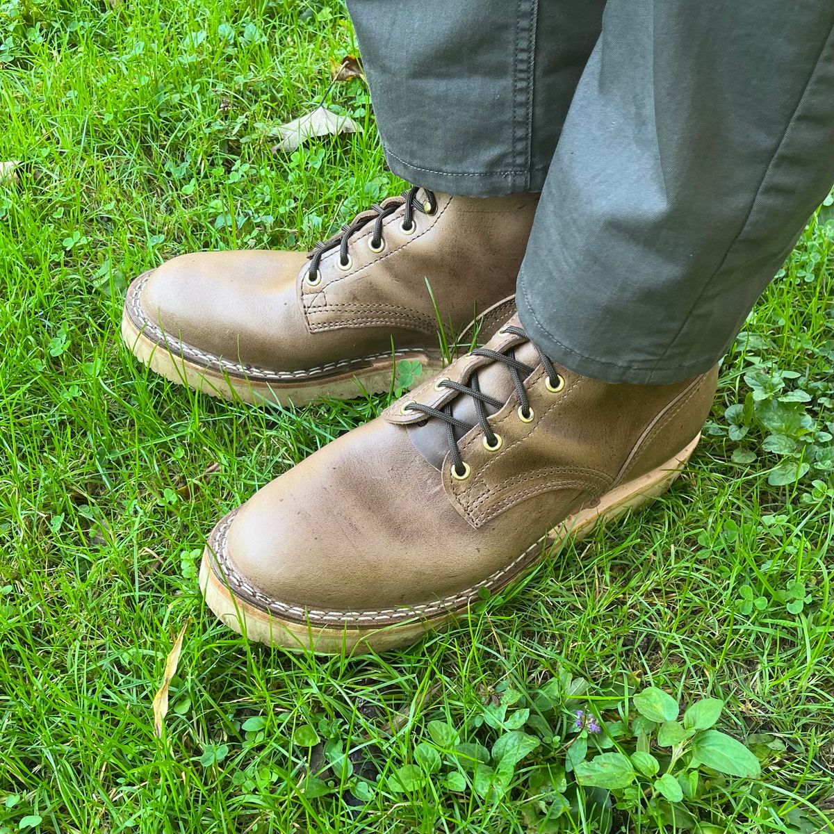 Photo by Iron_Burnside on October 1, 2023 of the Nicks Free Range in Horween Natural Chromexcel.