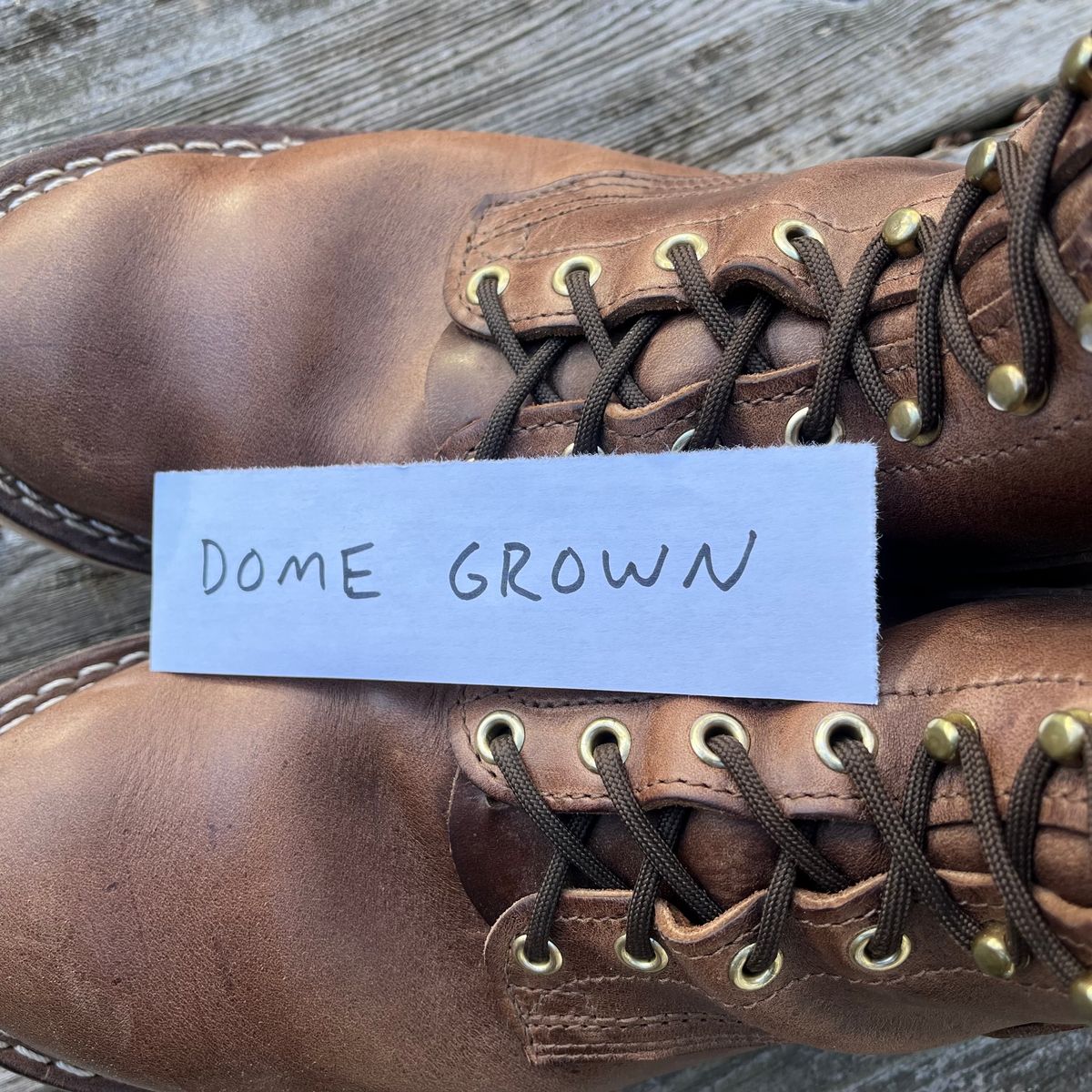 Photo by Iron_Burnside on November 3, 2023 of the Nicks Free Range in Horween Natural Chromexcel.
