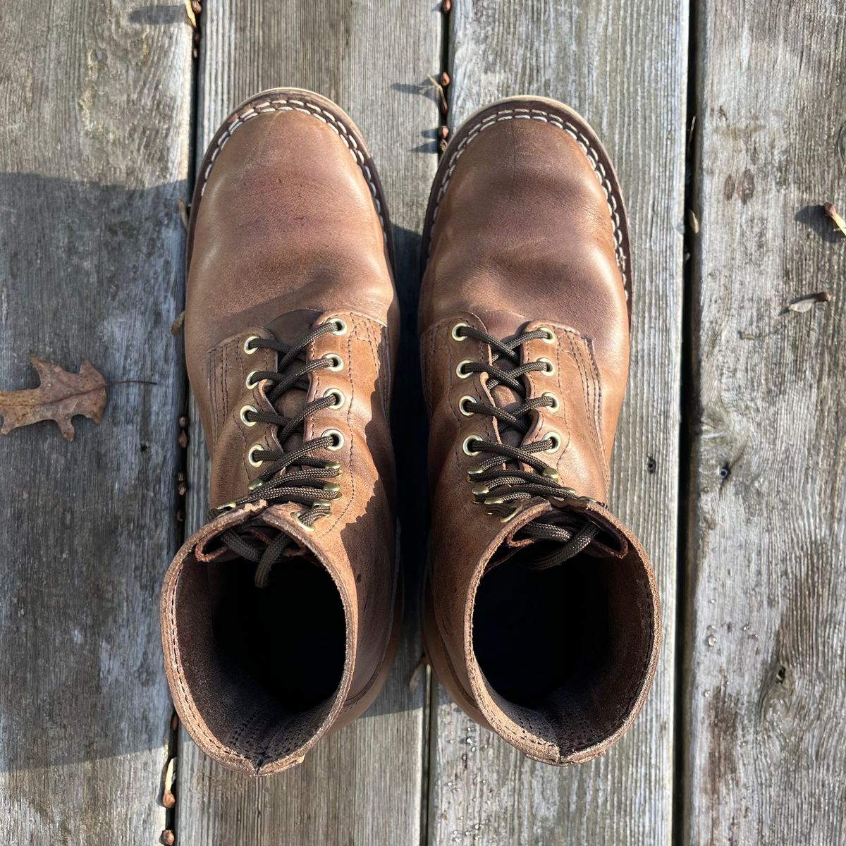 Photo by Iron_Burnside on November 3, 2023 of the Nicks Free Range in Horween Natural Chromexcel.