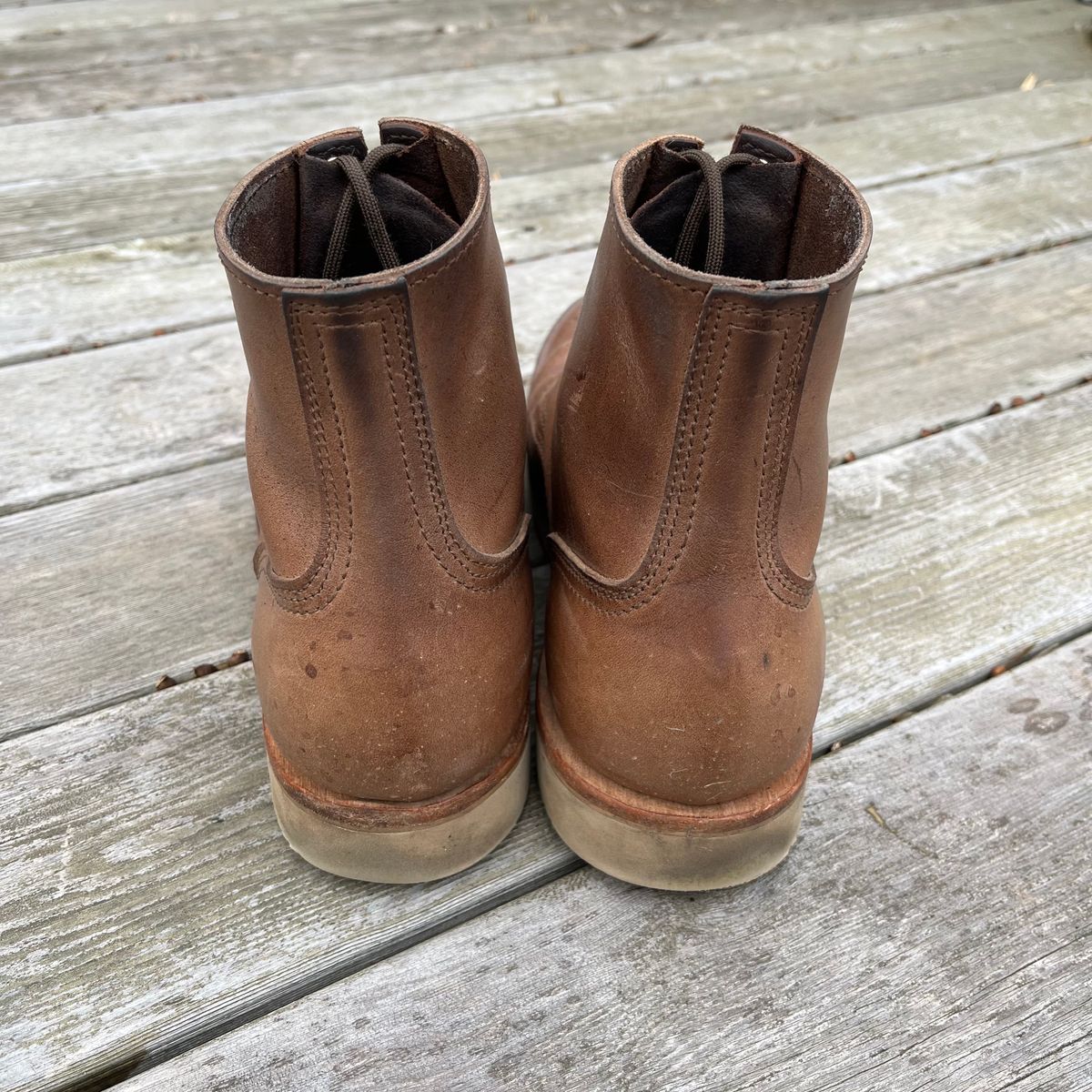 Photo by Iron_Burnside on December 5, 2023 of the Nicks Free Range in Horween Natural Chromexcel.