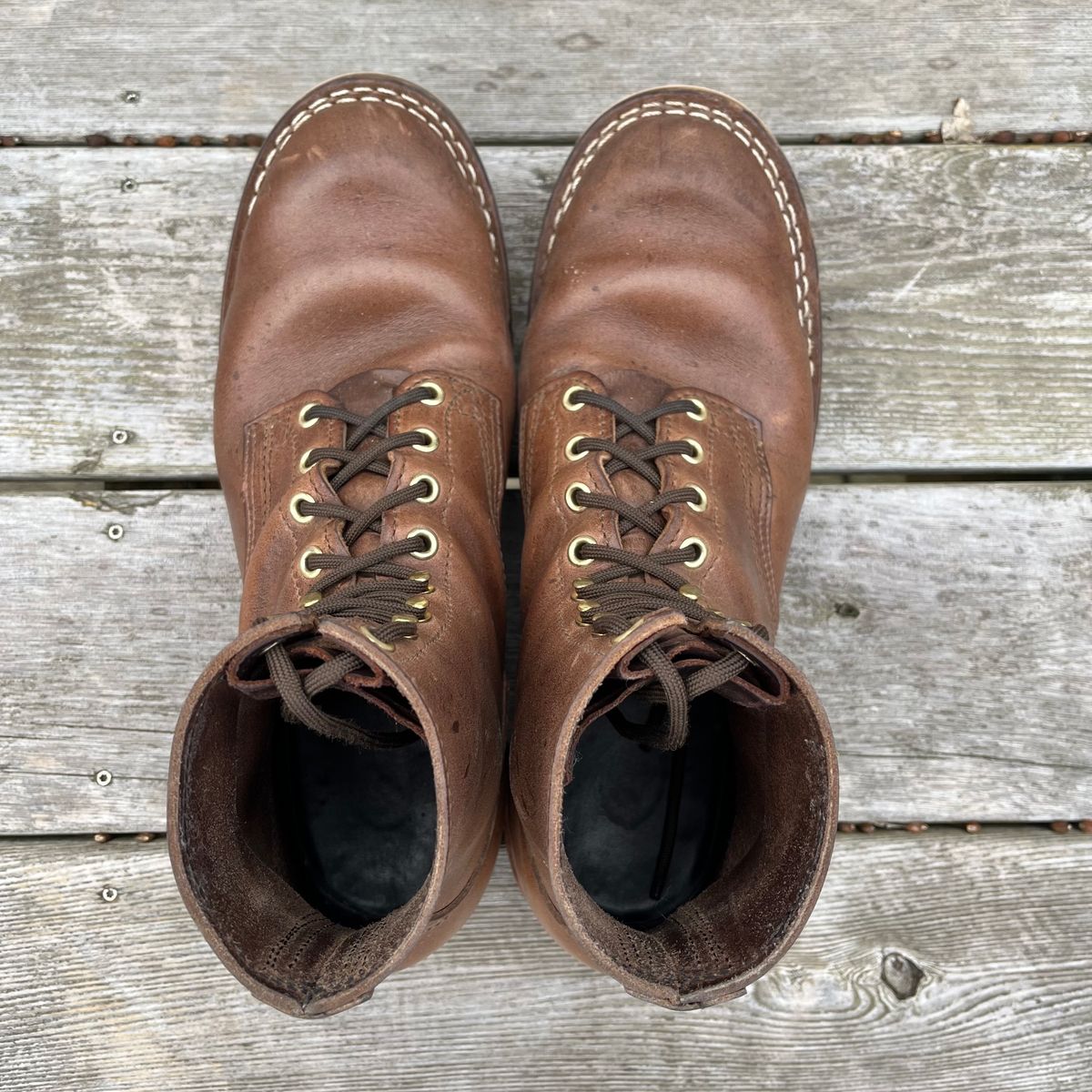 Photo by Iron_Burnside on December 5, 2023 of the Nicks Free Range in Horween Natural Chromexcel.
